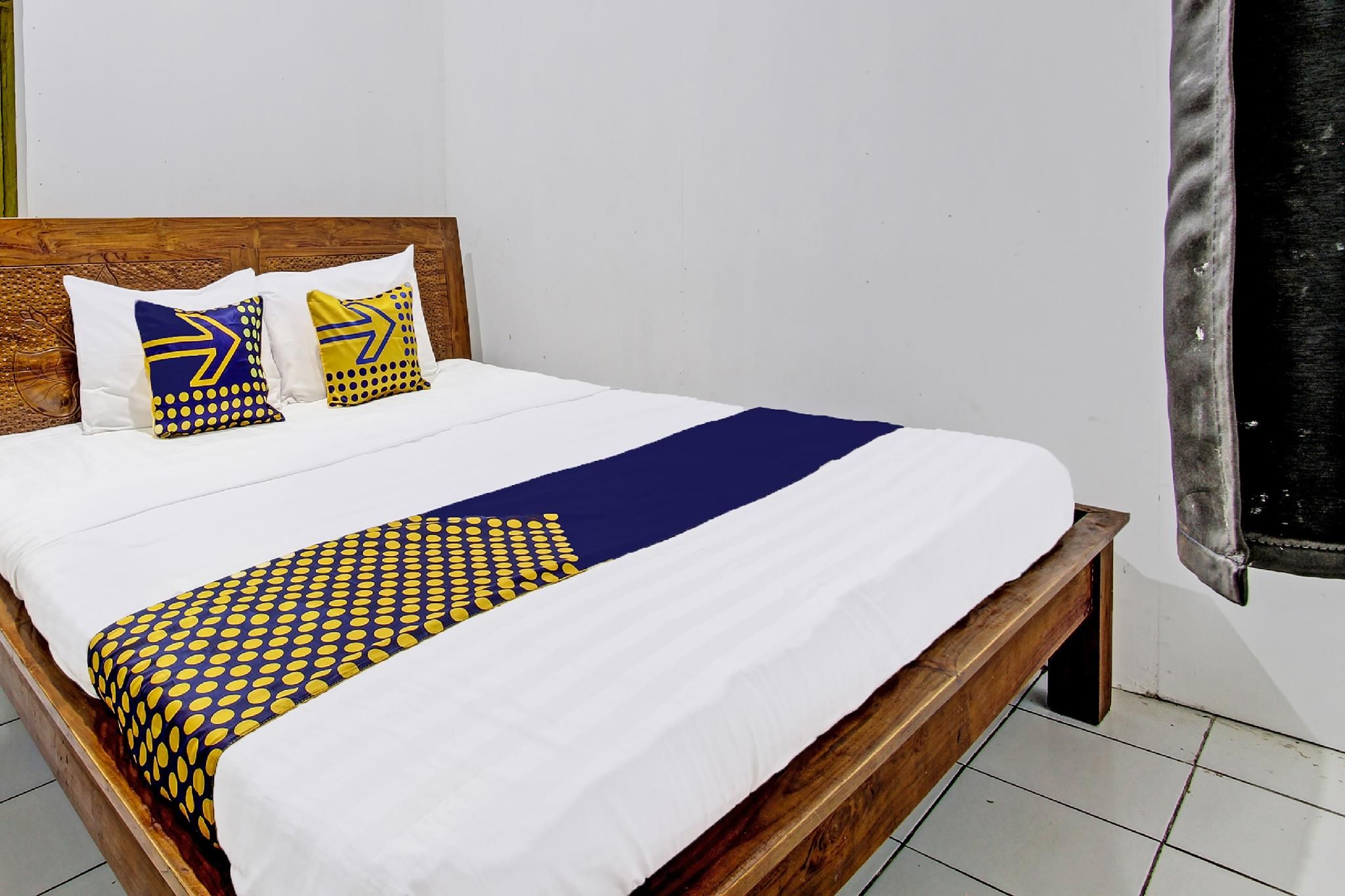 Hotel O Indah Arum SPOT ON Room without Air Conditioning