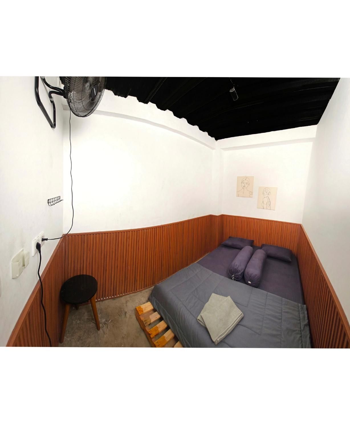 Cilacap Guesthouse Standard: 1 Bed Queen 2