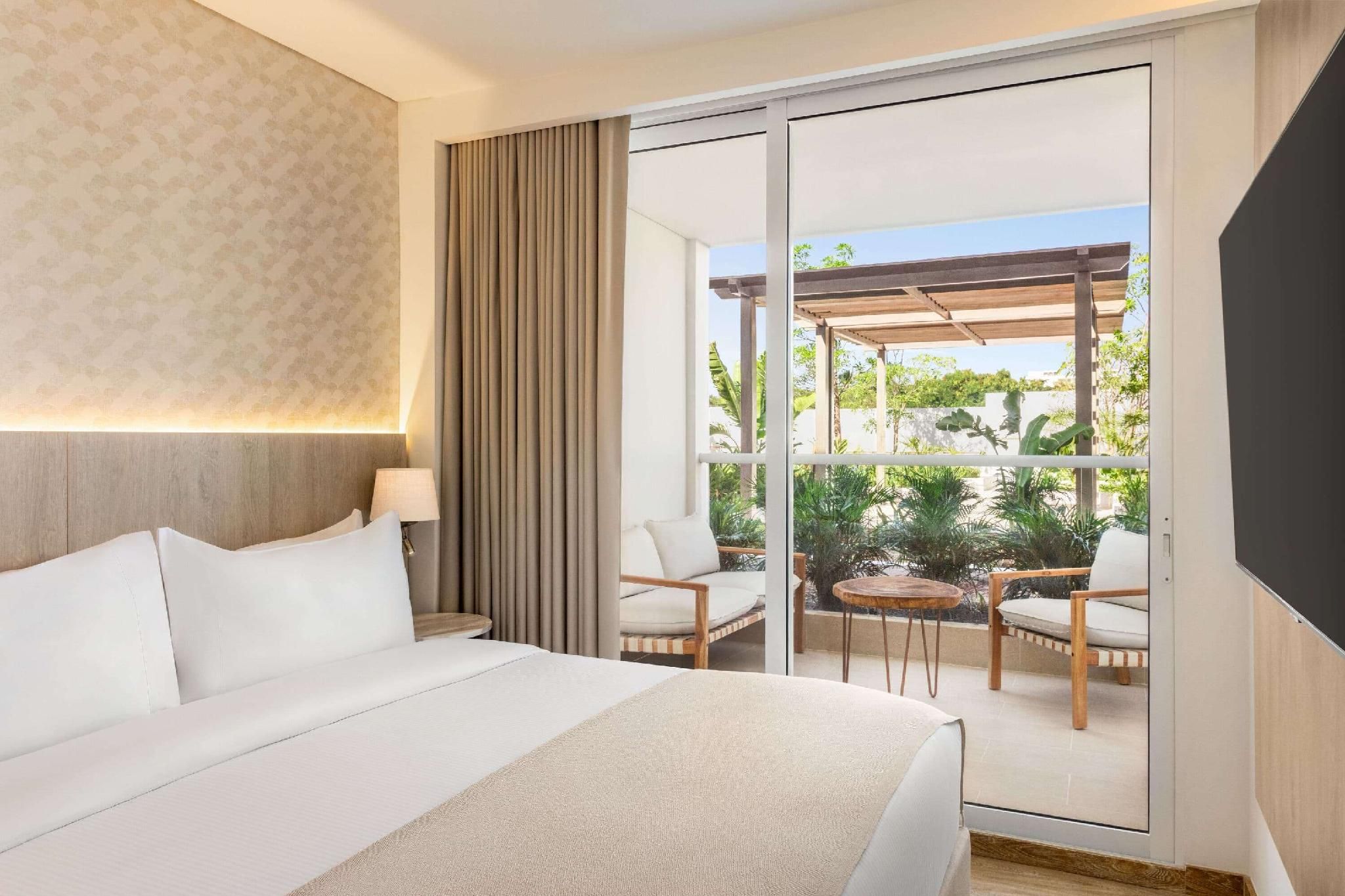 2-Bedroom Apartment, 2 King Beds, Day Bed