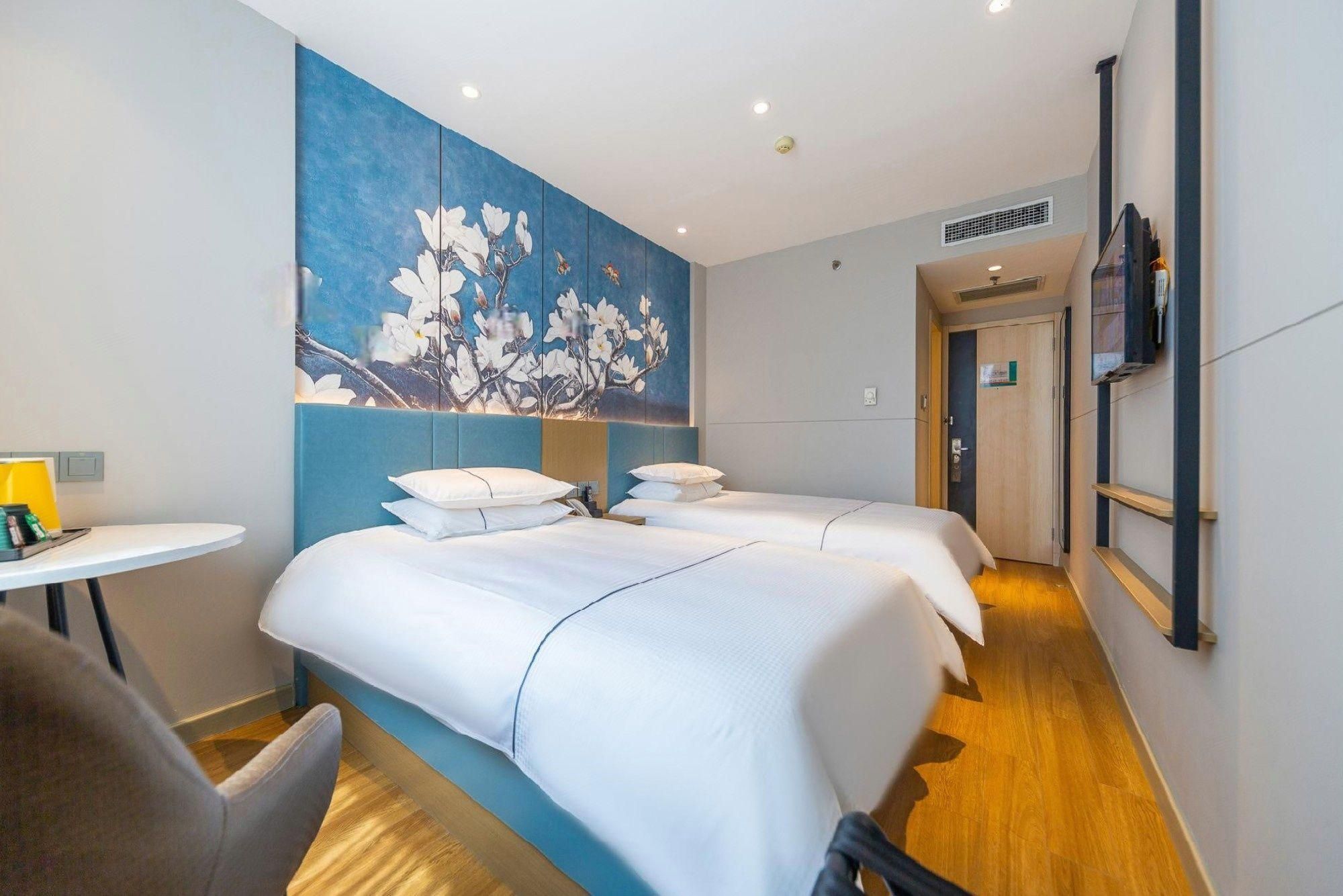 Comfort Twin Room