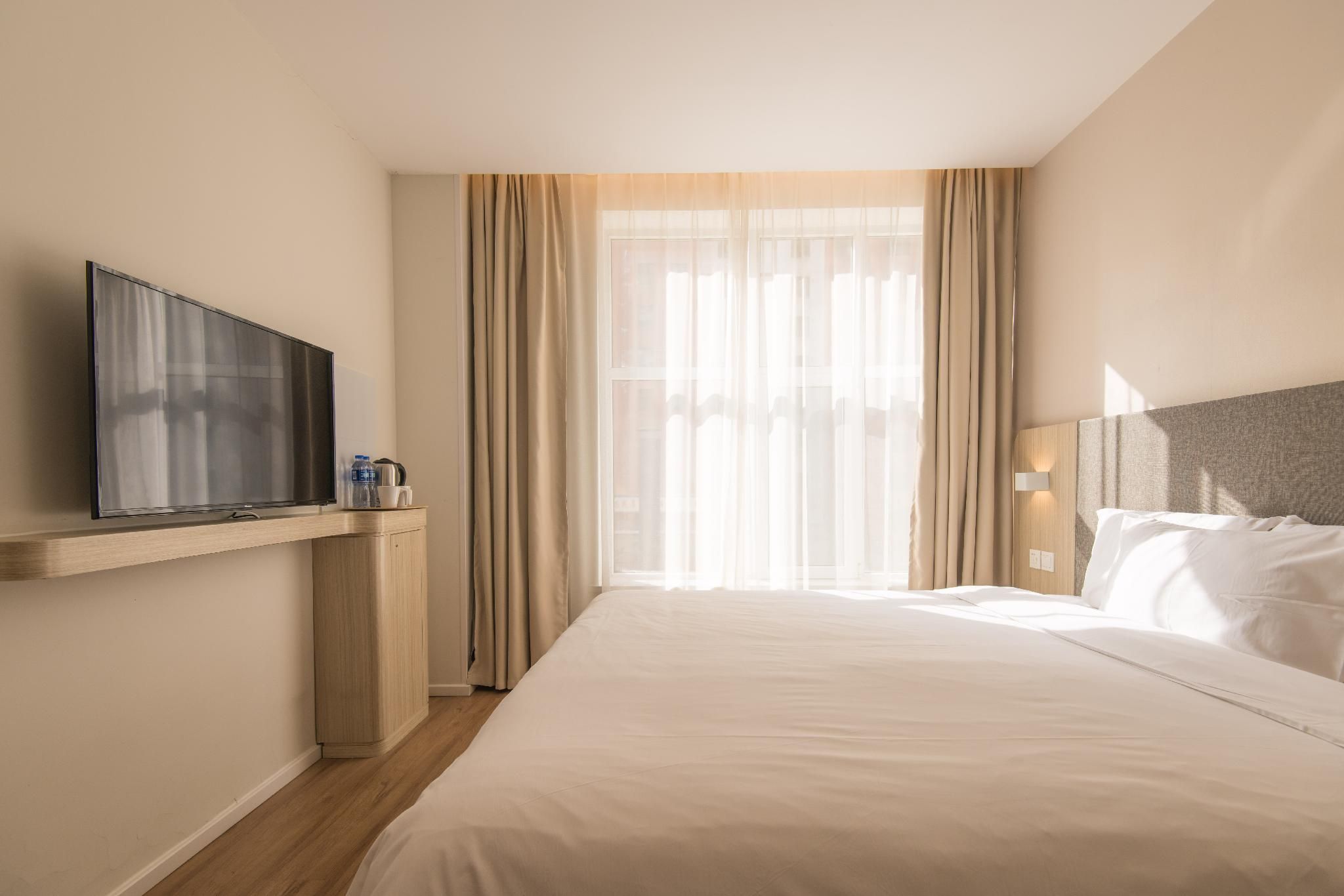 Huazhu - Superior BedRoom