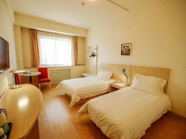 Budget Twin Room