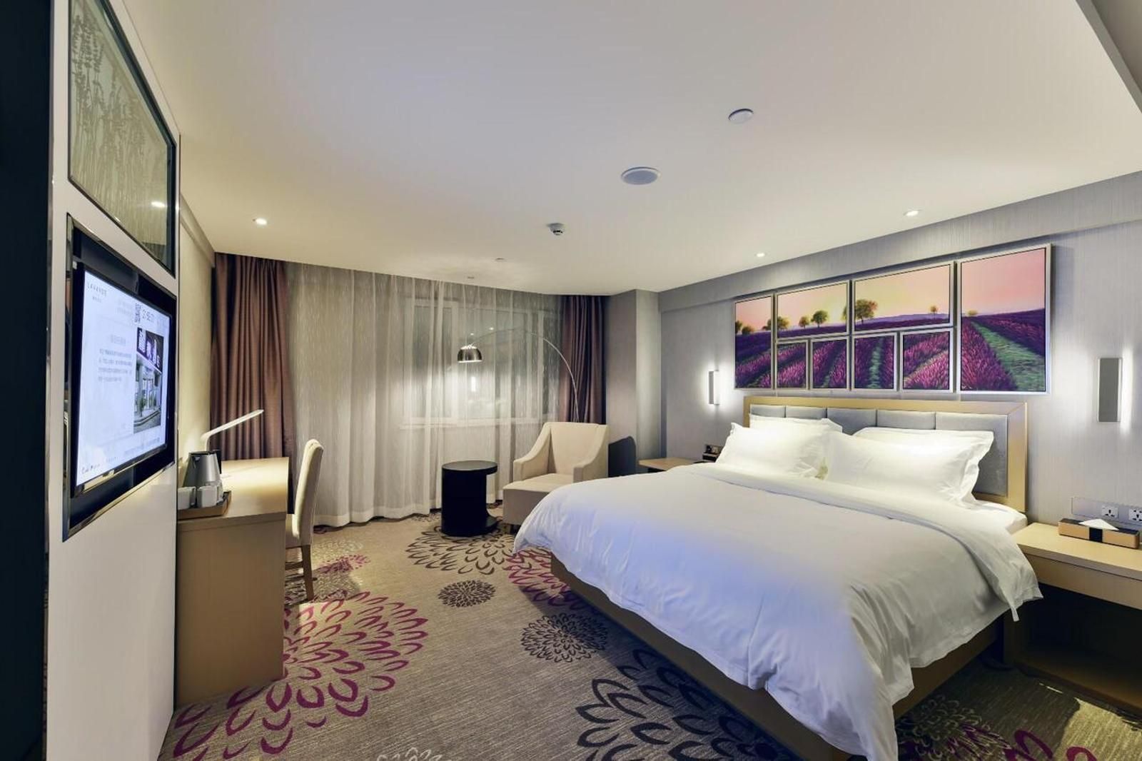 Deluxe King size bed Room