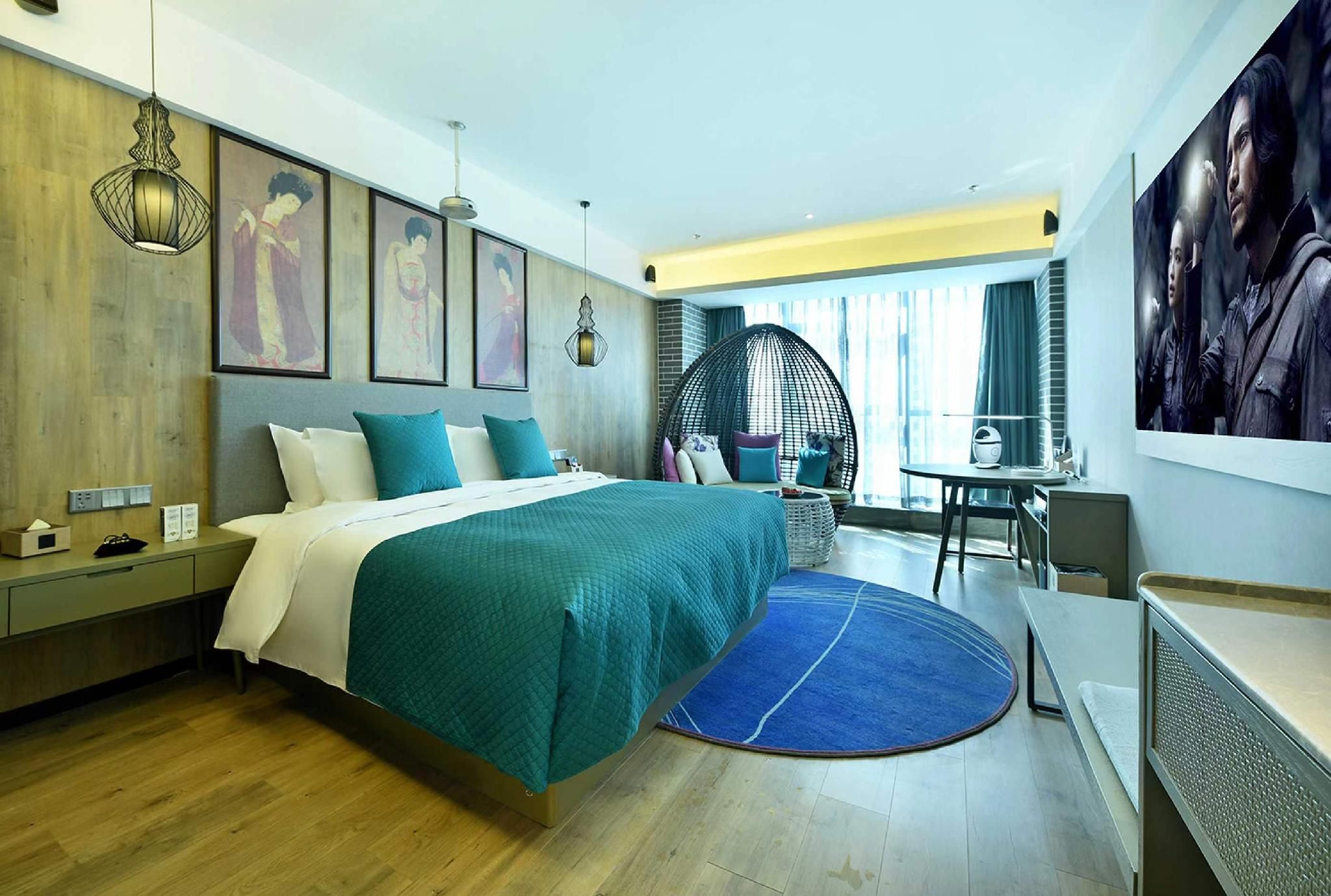 Executive King City View