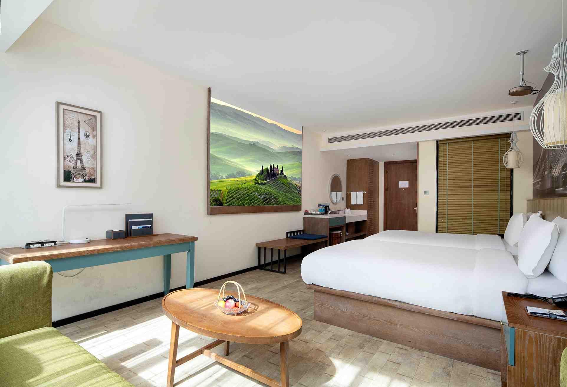 Yinglun Style Twin Room