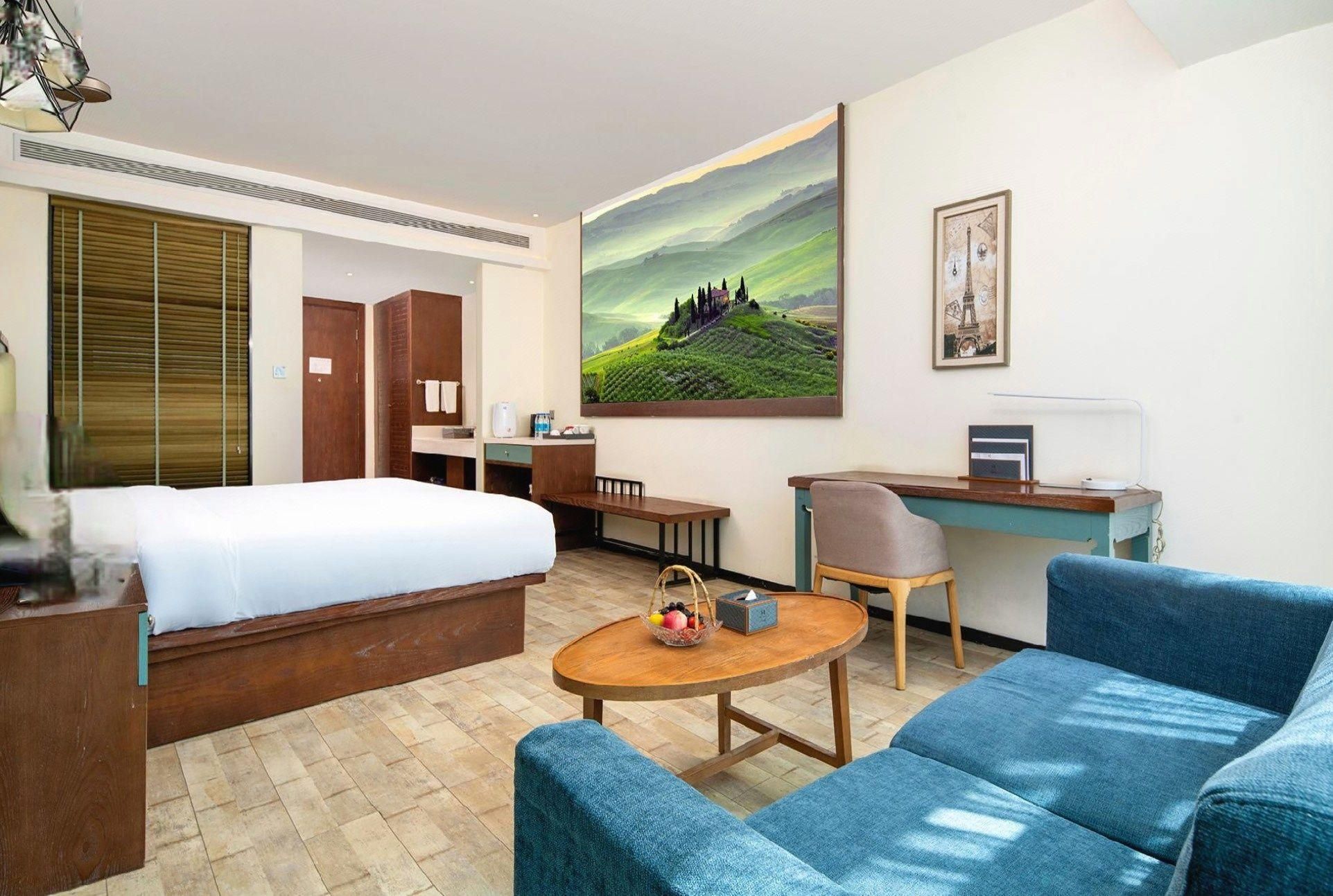 Double Room with England Style