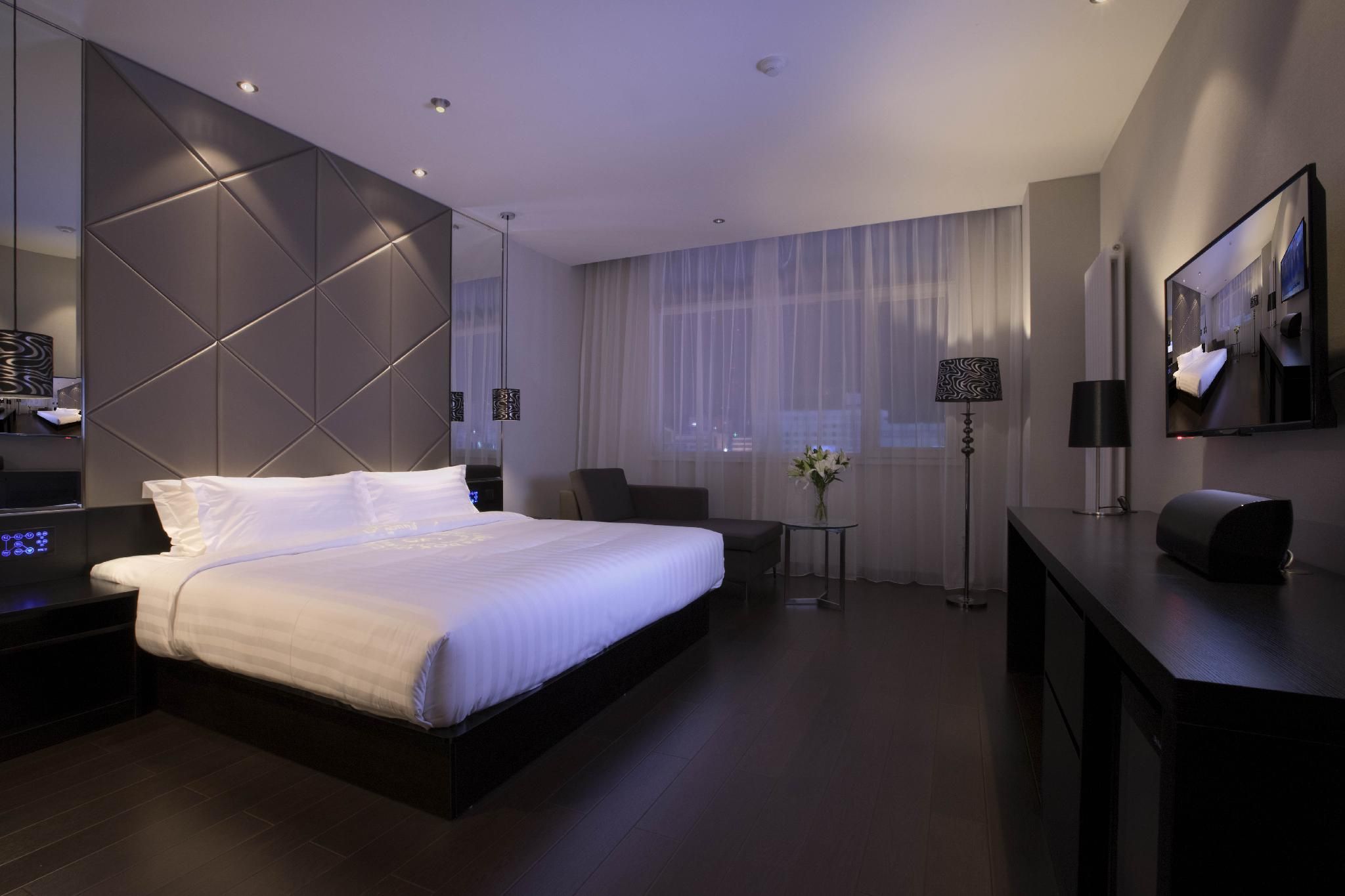 Huazhu - Deluxe Bed Room