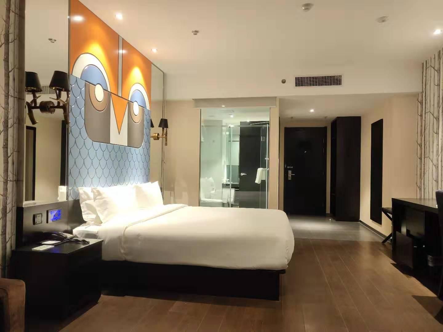 Huazhu - Designer Signature Room