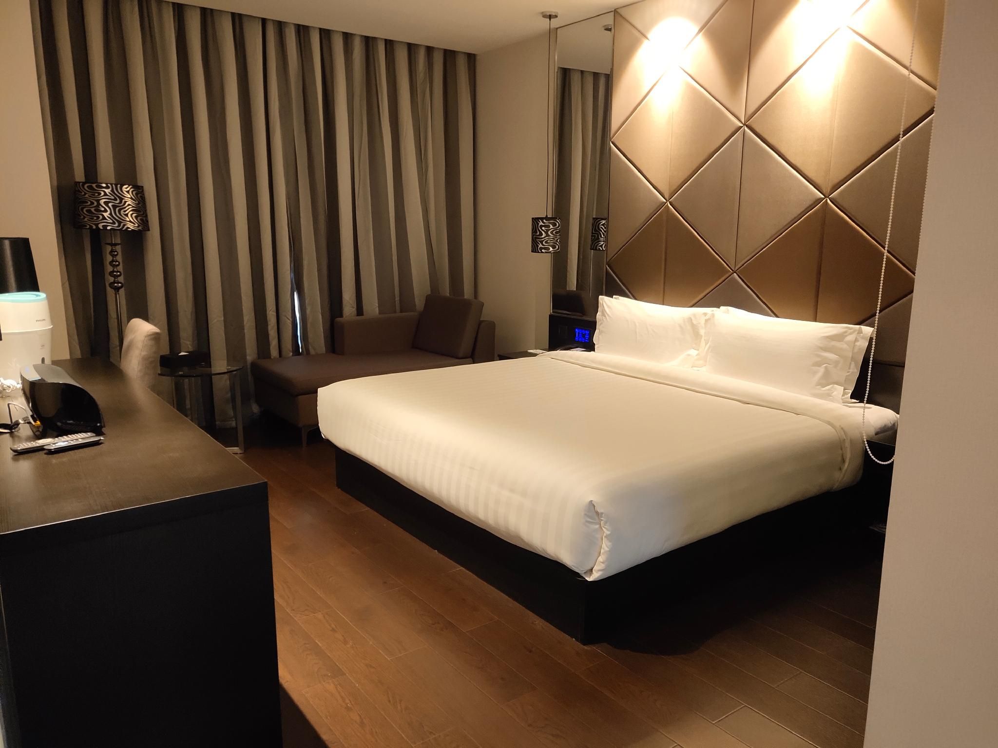 Huazhu - Select Suite