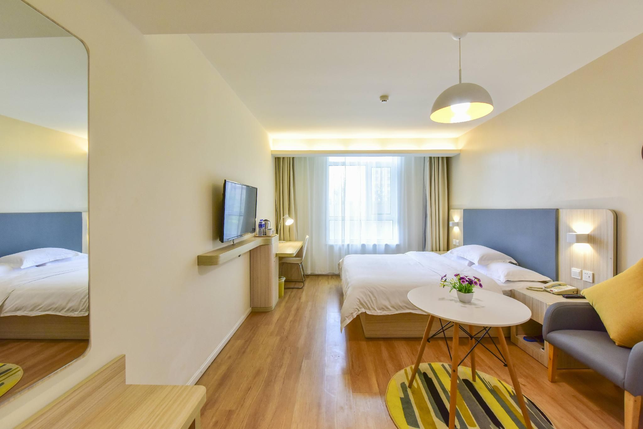 Huazhu - Superior BedRoom