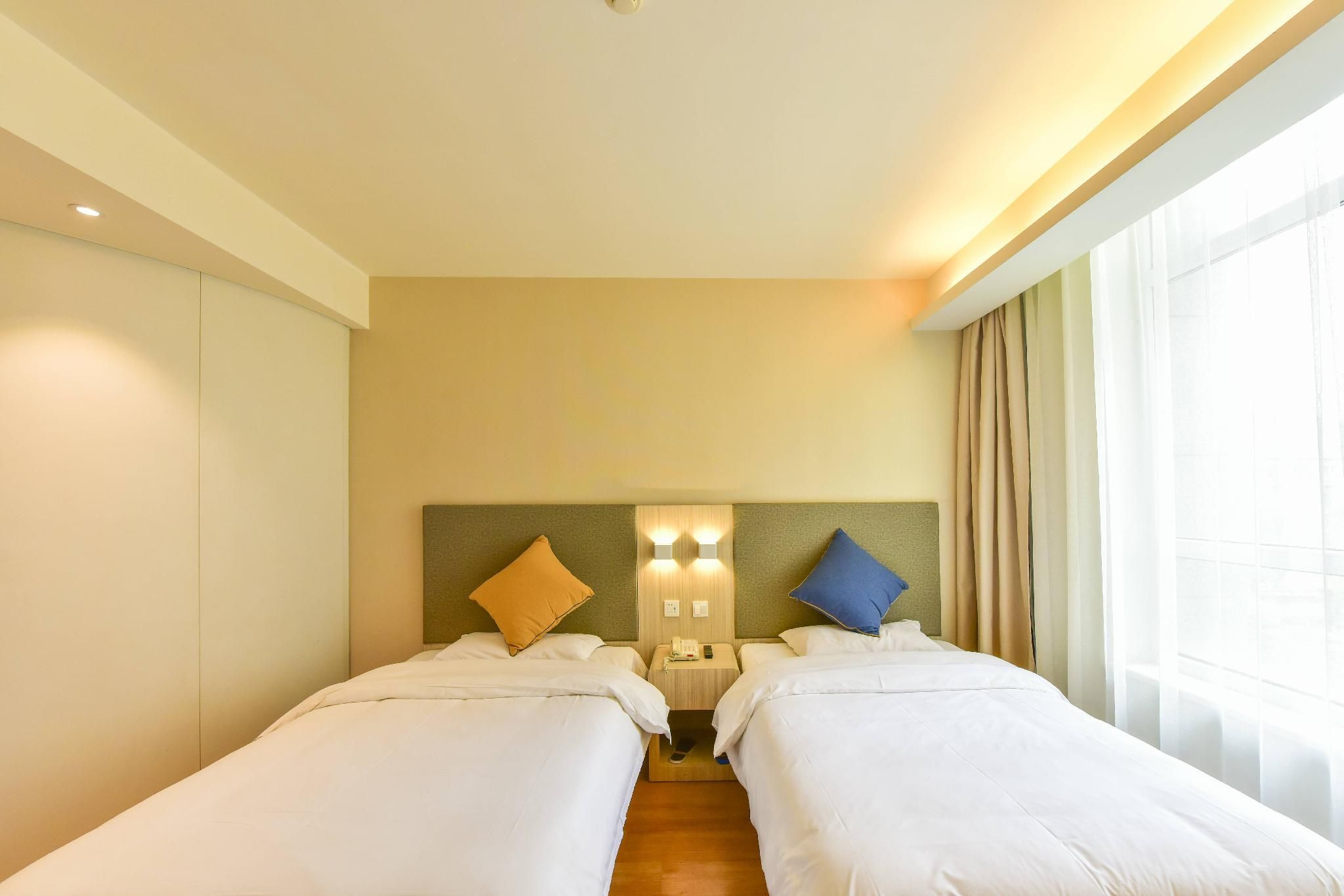 Huazhu - Twin Room