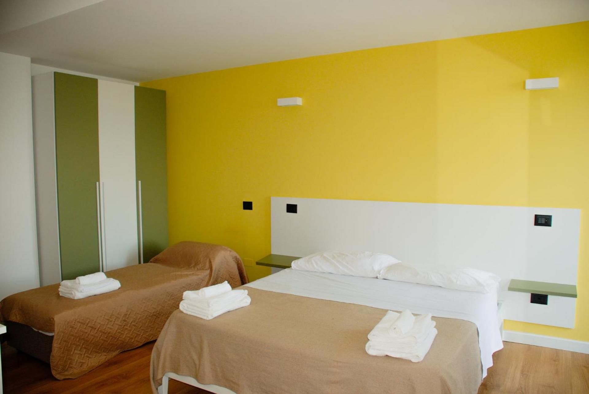 Triple Room with Terrace