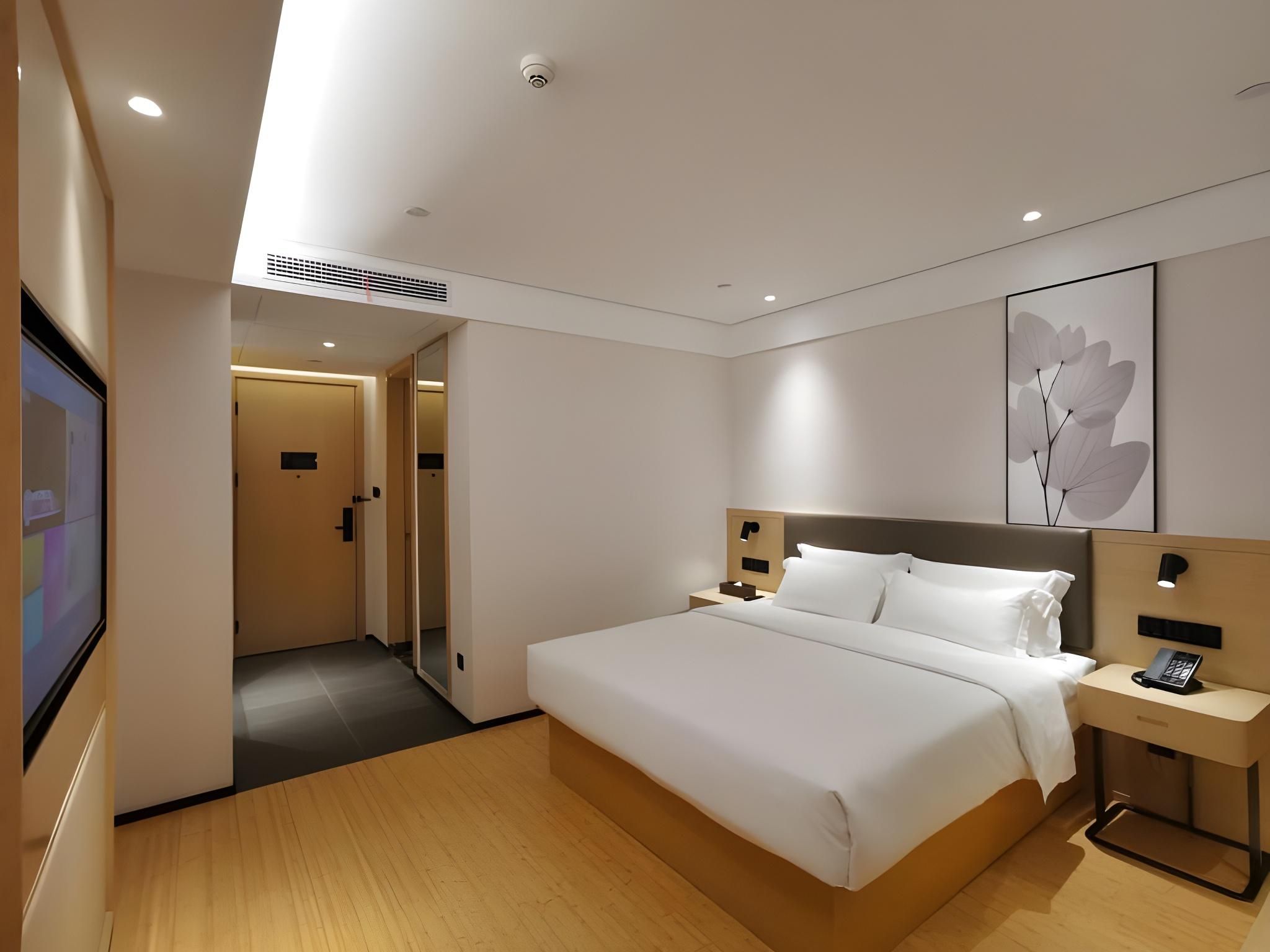 GTI - Superior Queen, Zero Pressure Bed