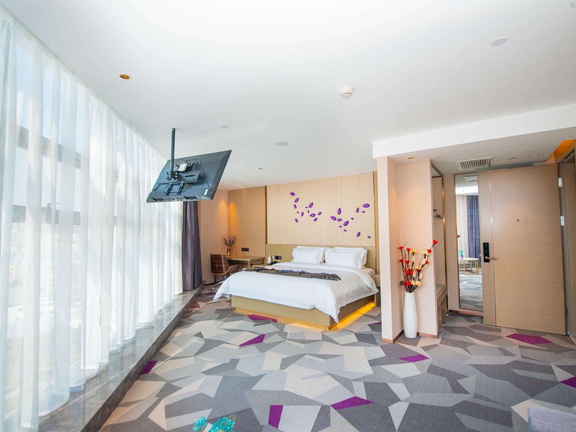 WH - 1 Bed Room with View