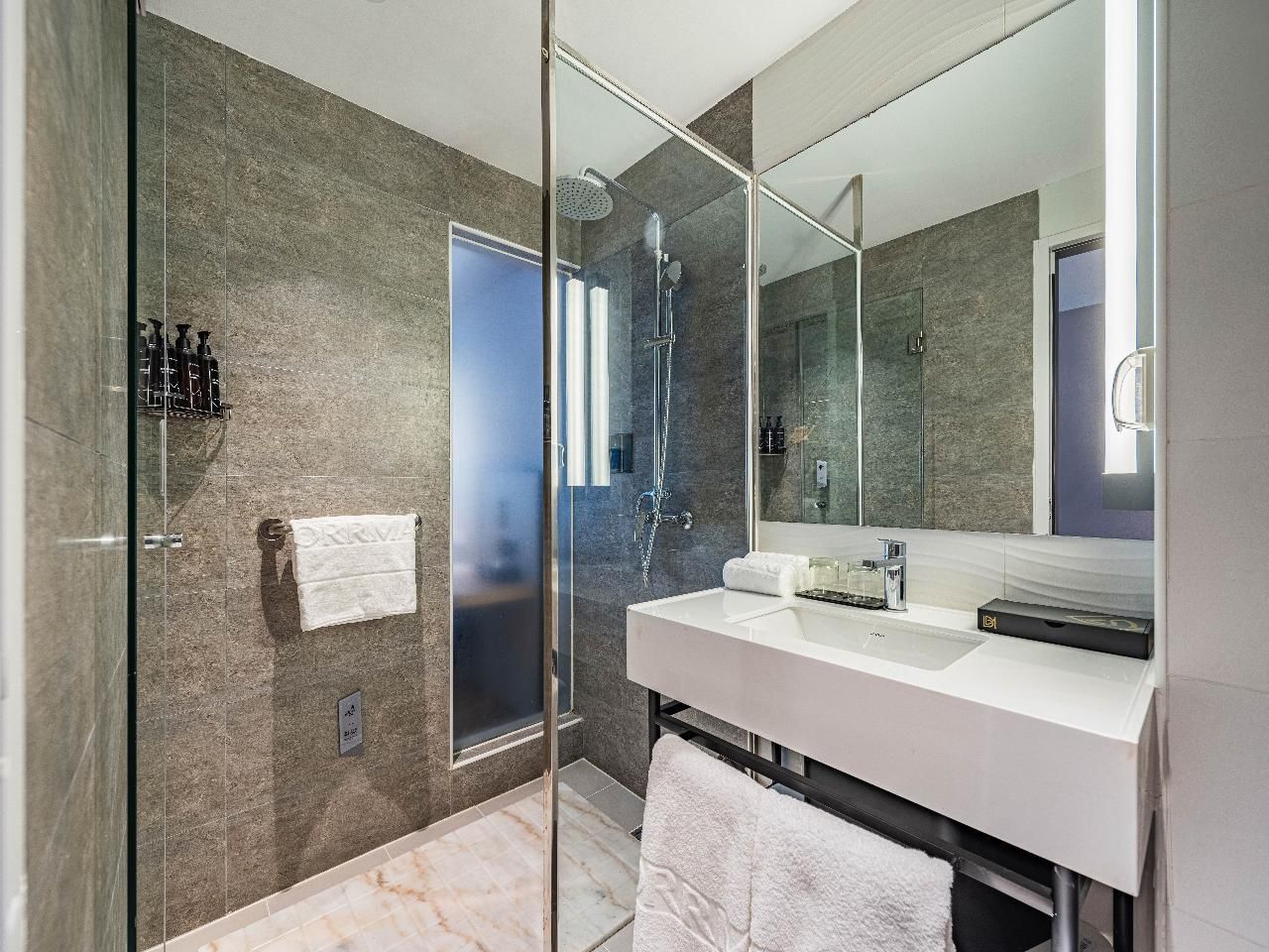 Dossen - Business Twin Room