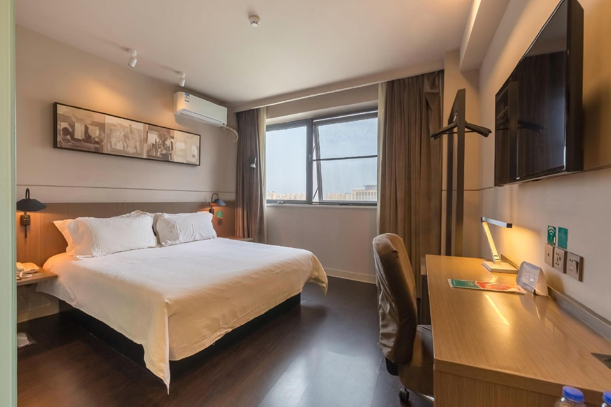 Business Standard Room B