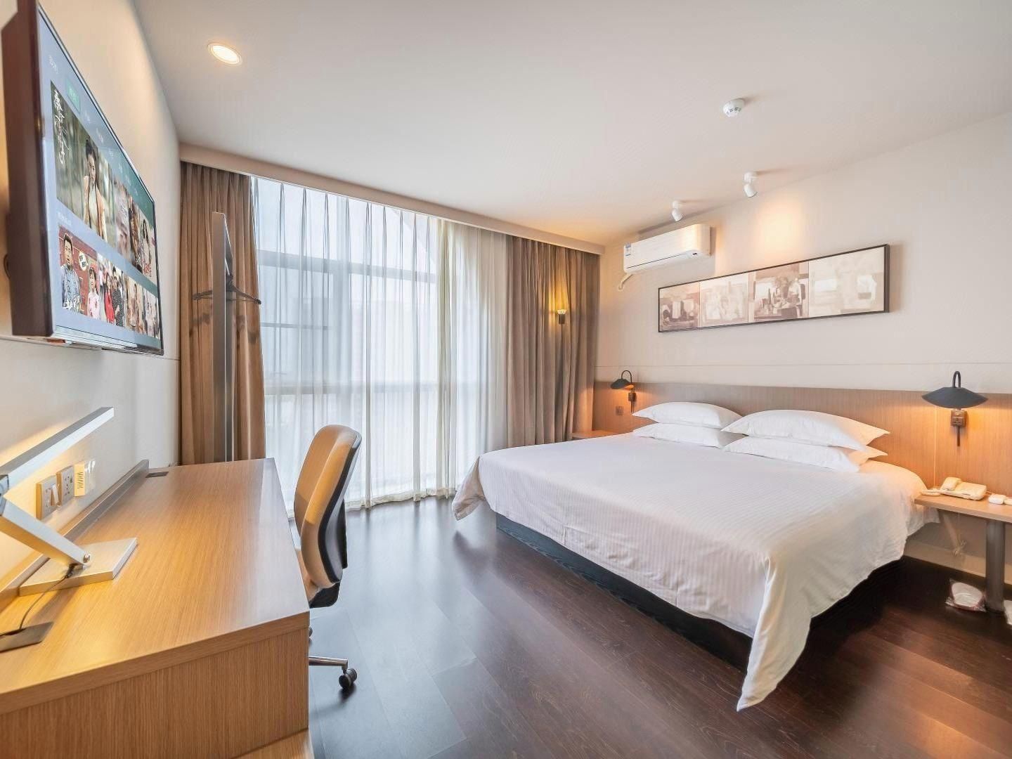 Business Standard Room B