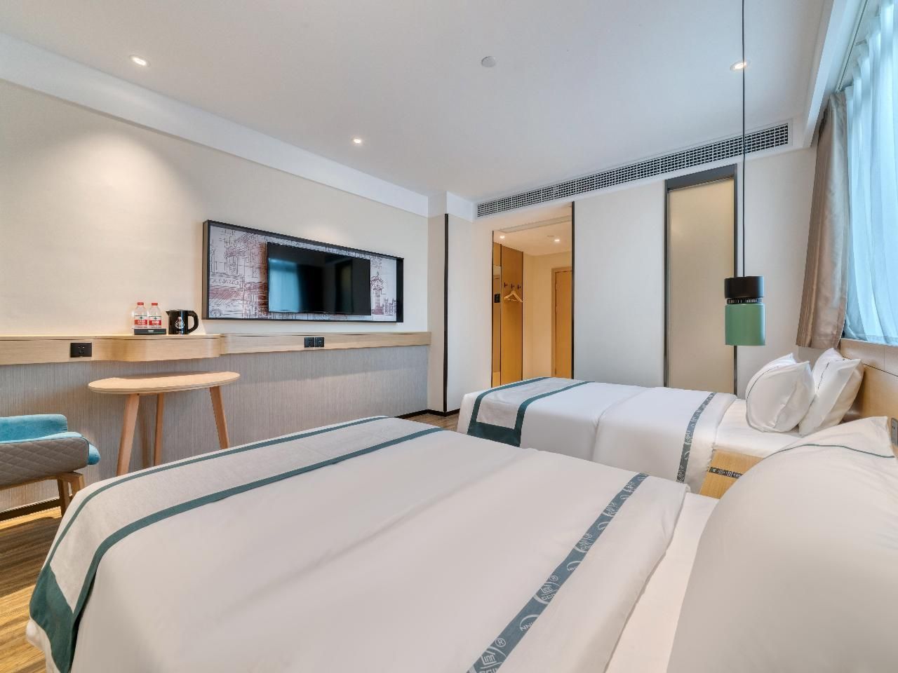 Dossen - Executive Suite