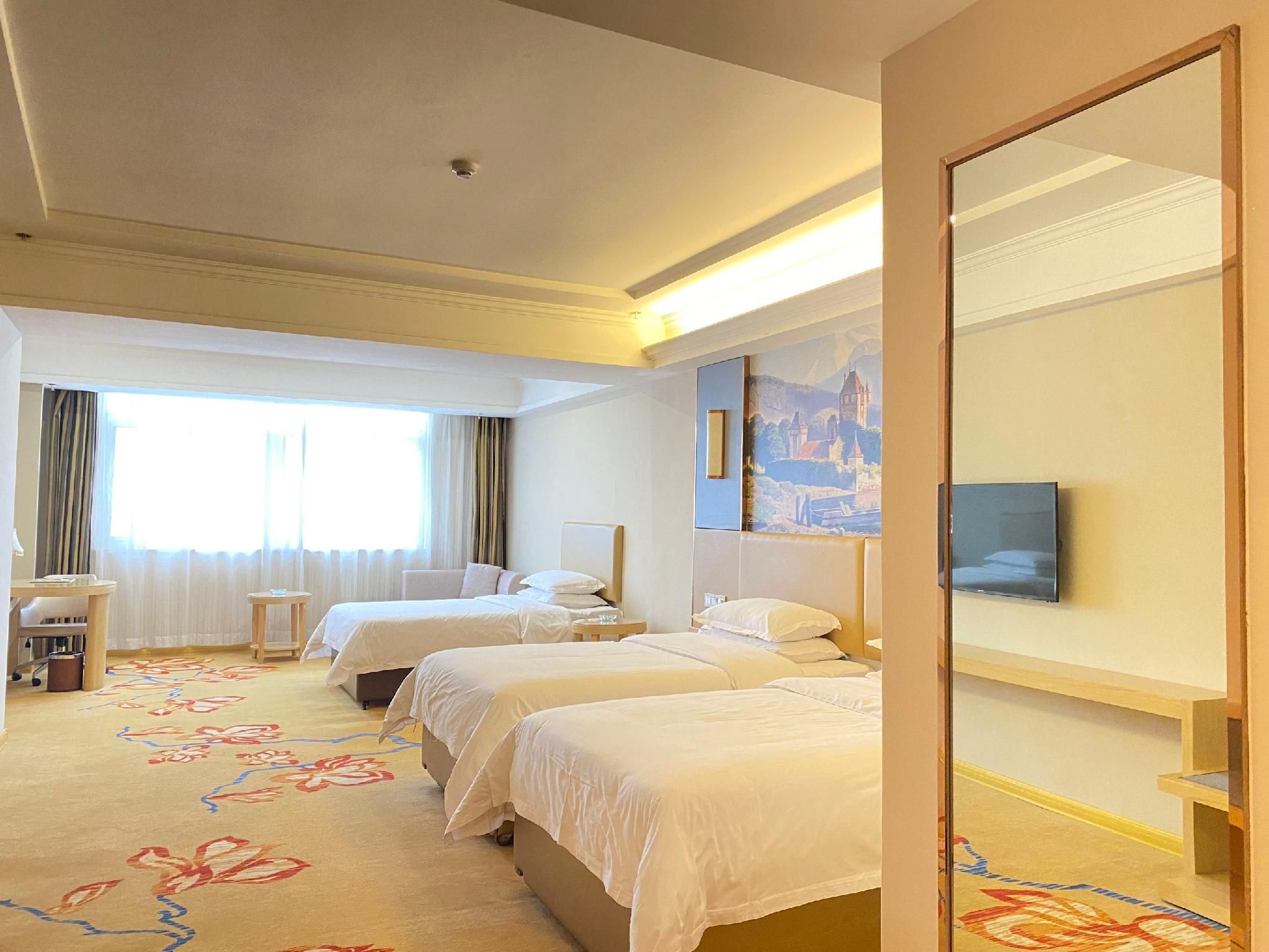 Vienna Hotel Xuzhou Jinshanqiao Deluxe Triple Room 2