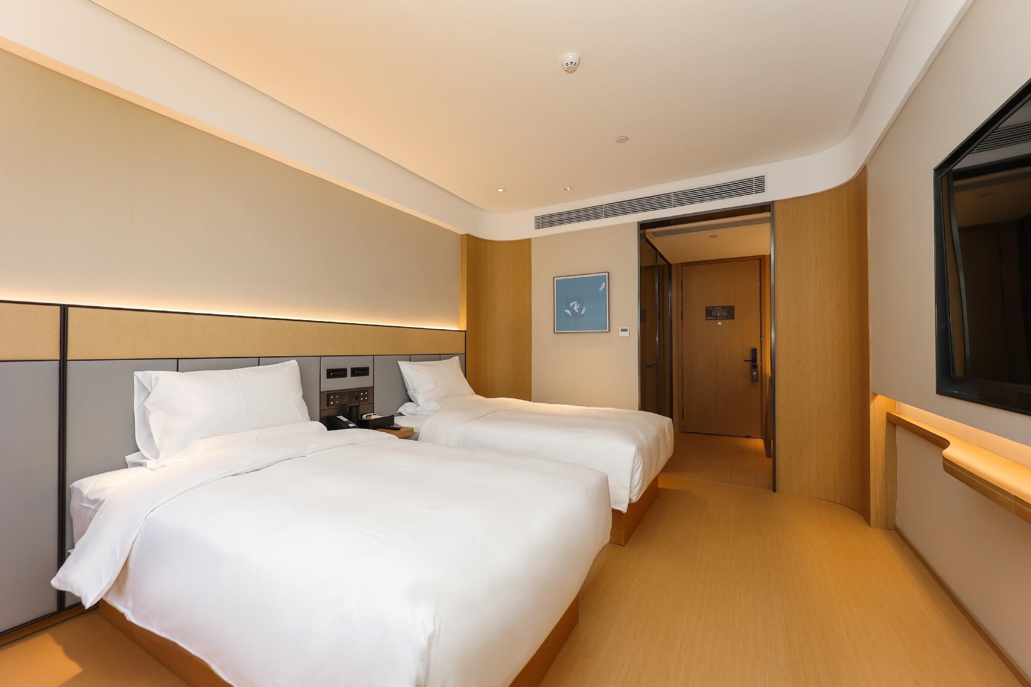 Twin Business Room