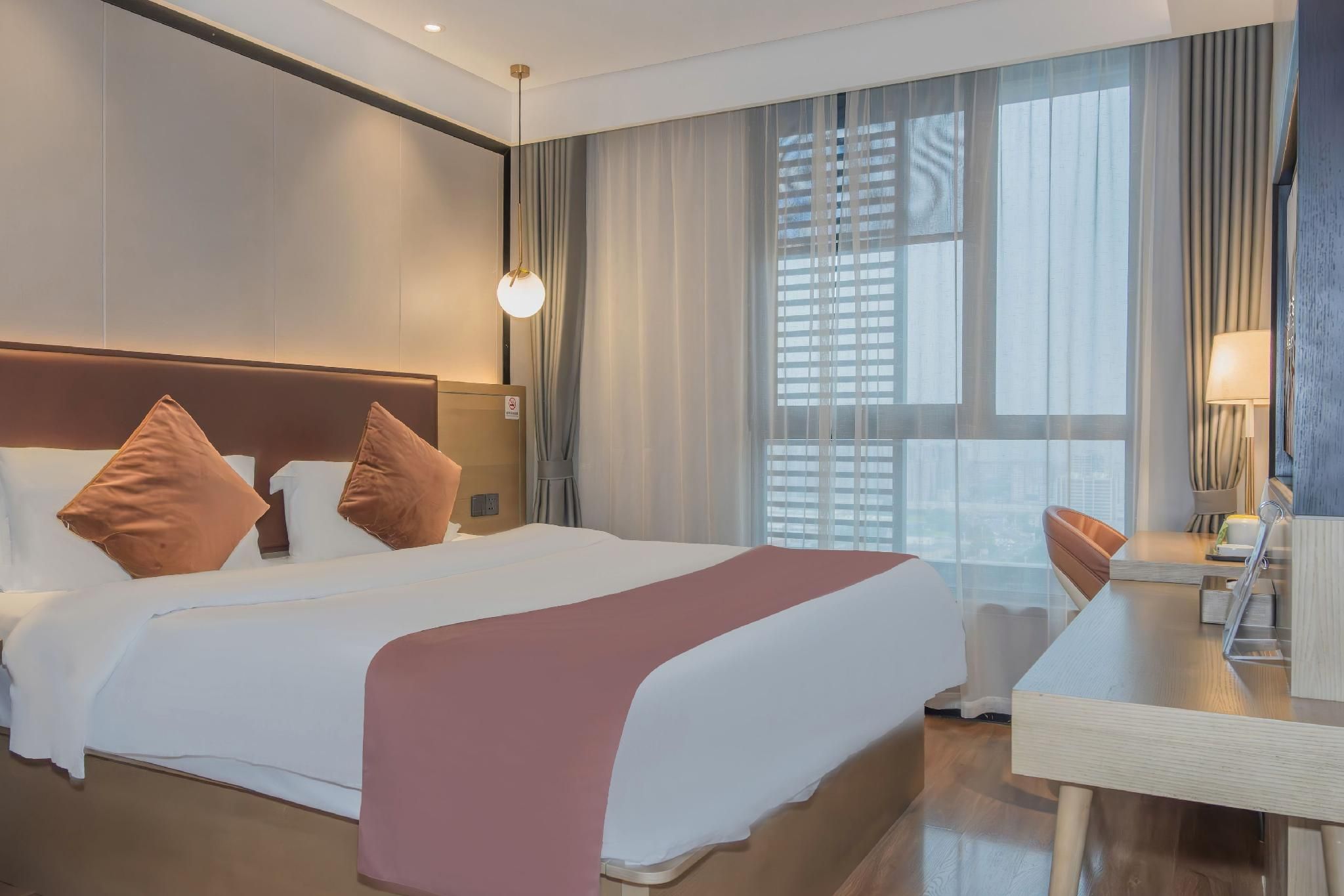 Superior Queen Room