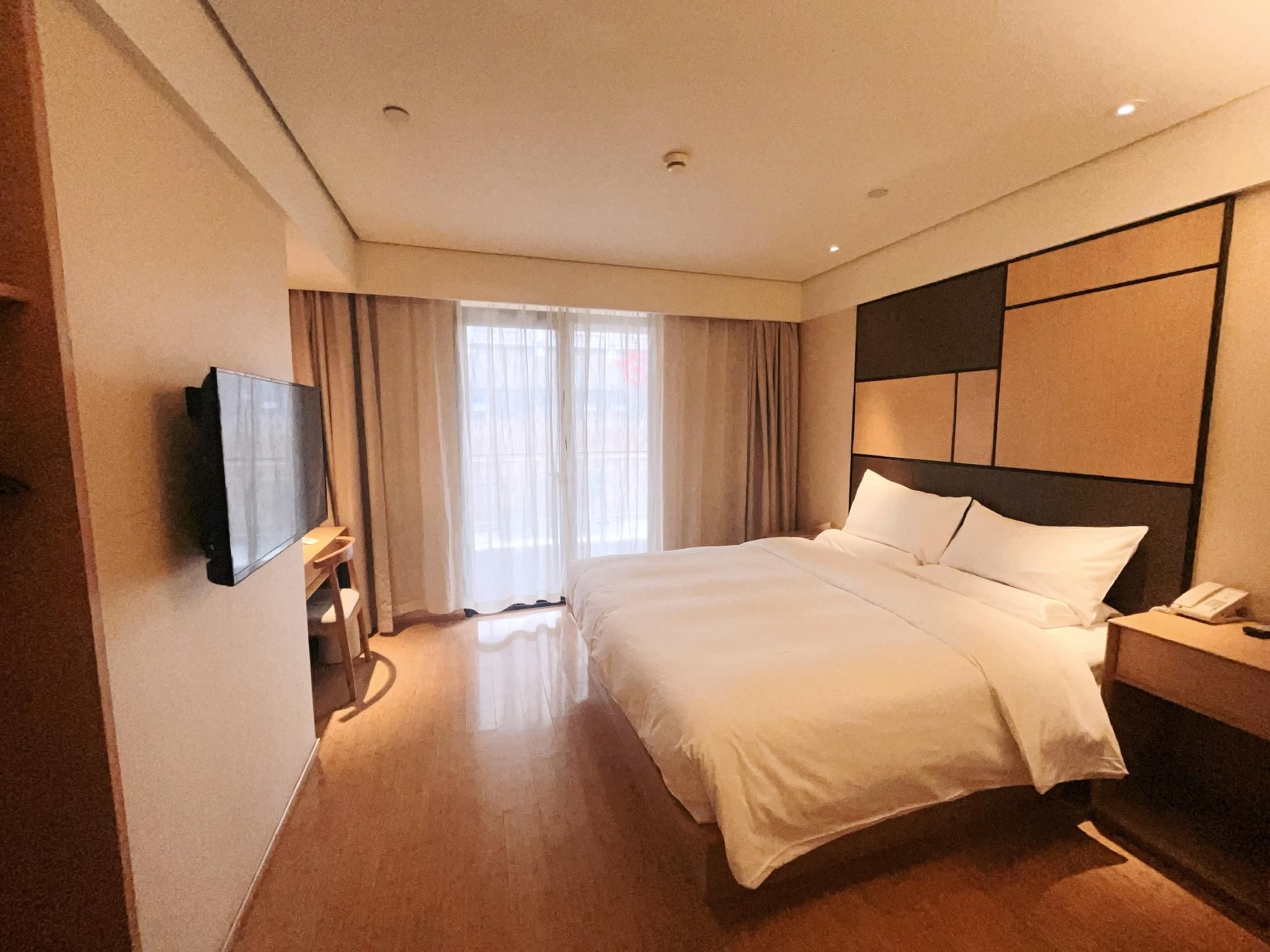 Ji Hotel Xuzhou Suning Plaza Business Queen Bed Room