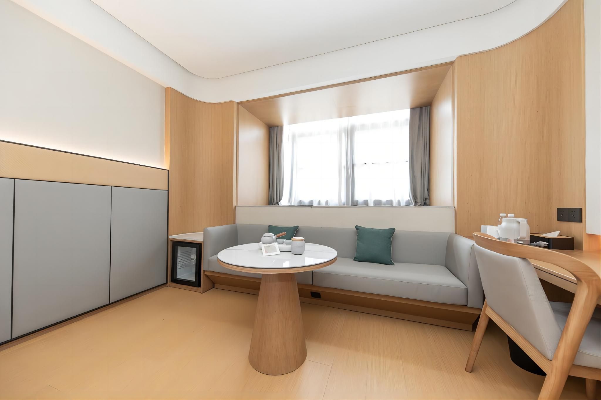 Twin Business Room