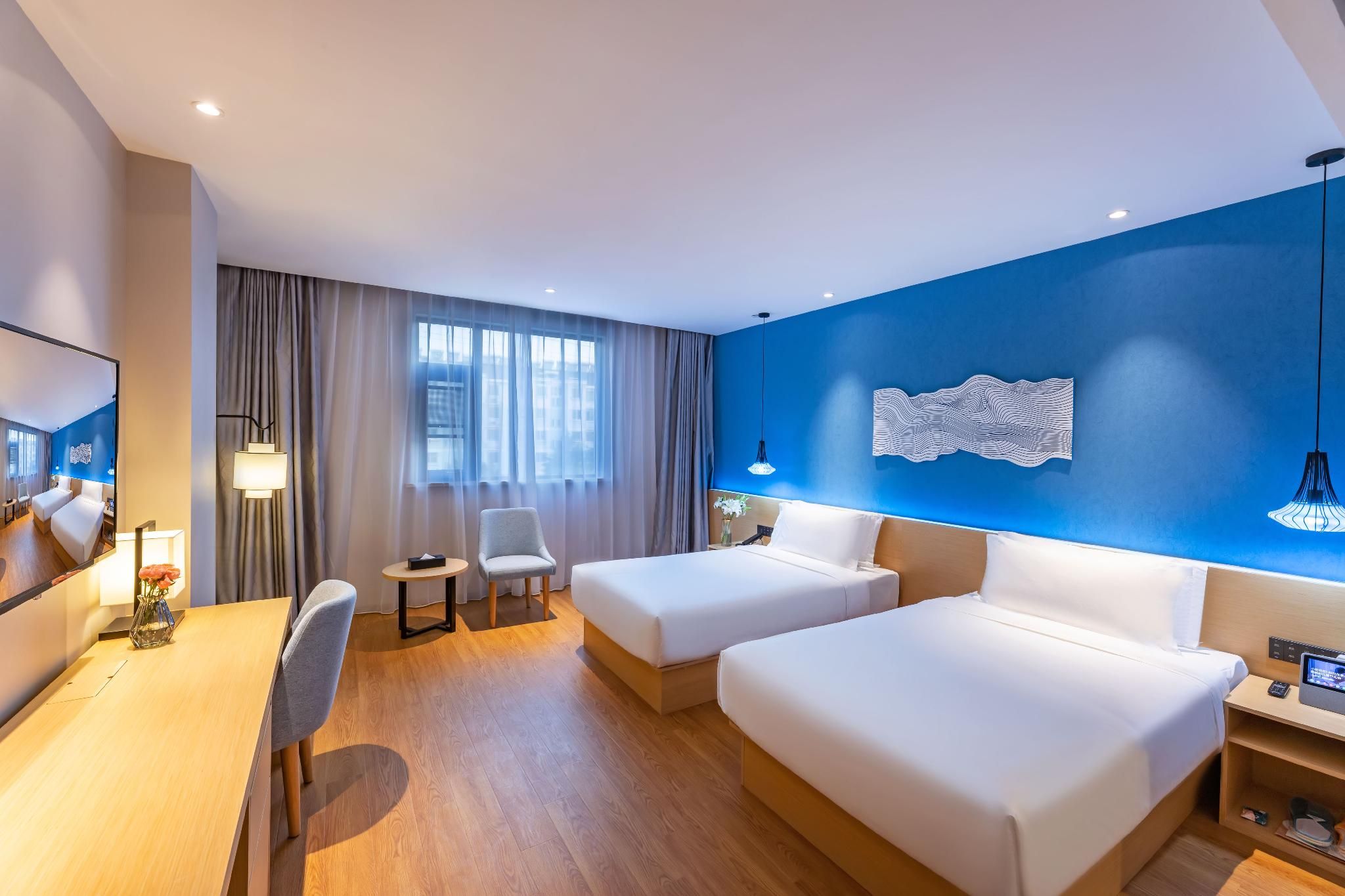 Twin Business Room