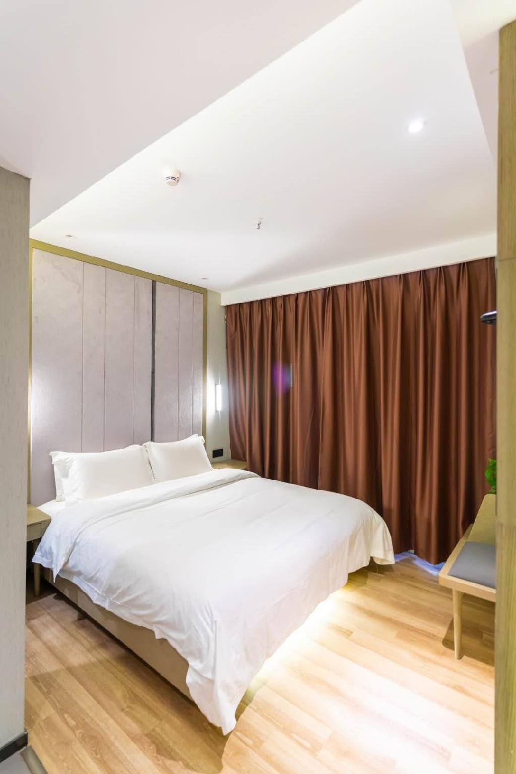 Starway Hotel Xuzhou East Railway Station West Exit Huazhu - Business Bed Room