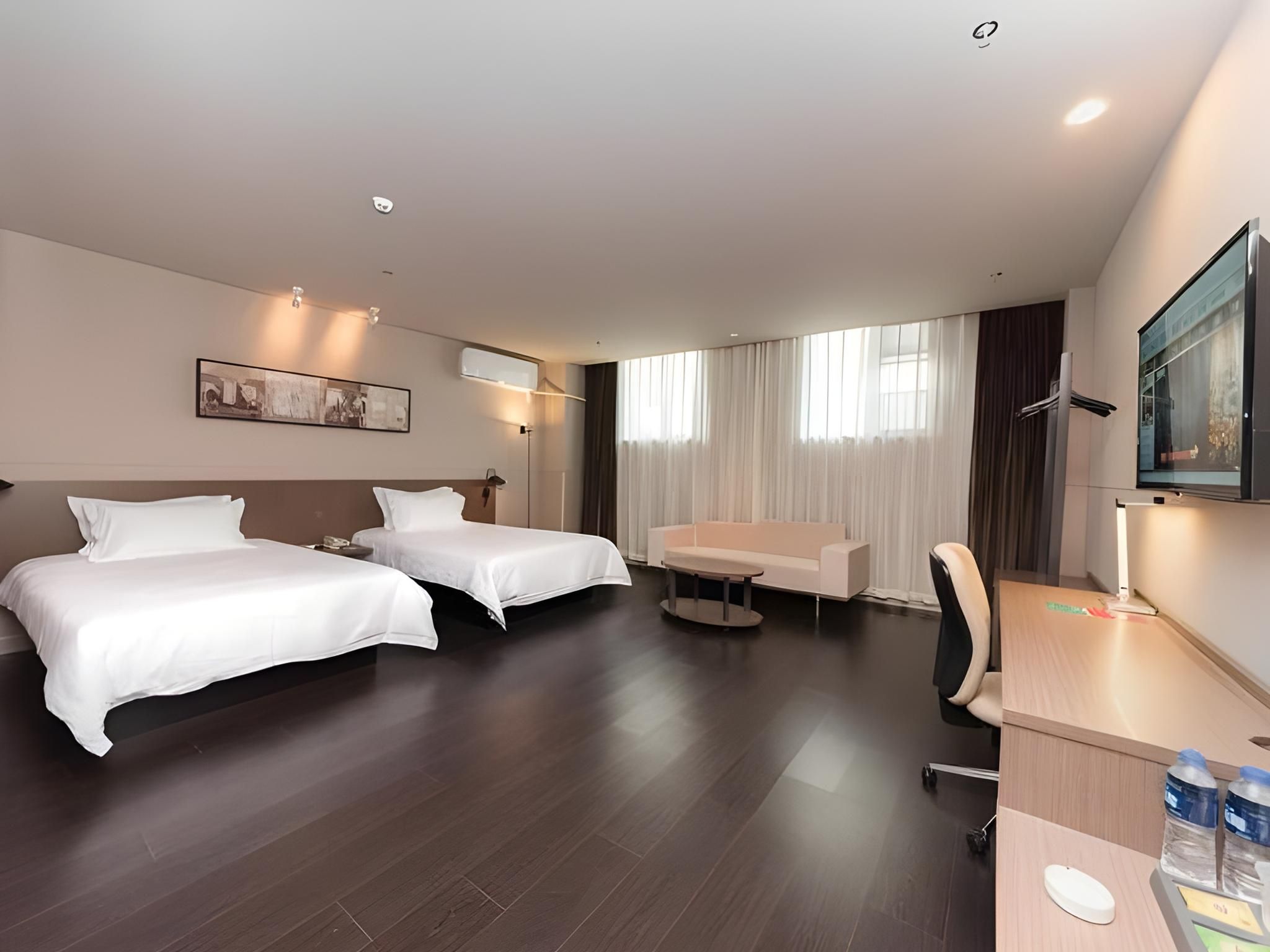 Business Standard Room A