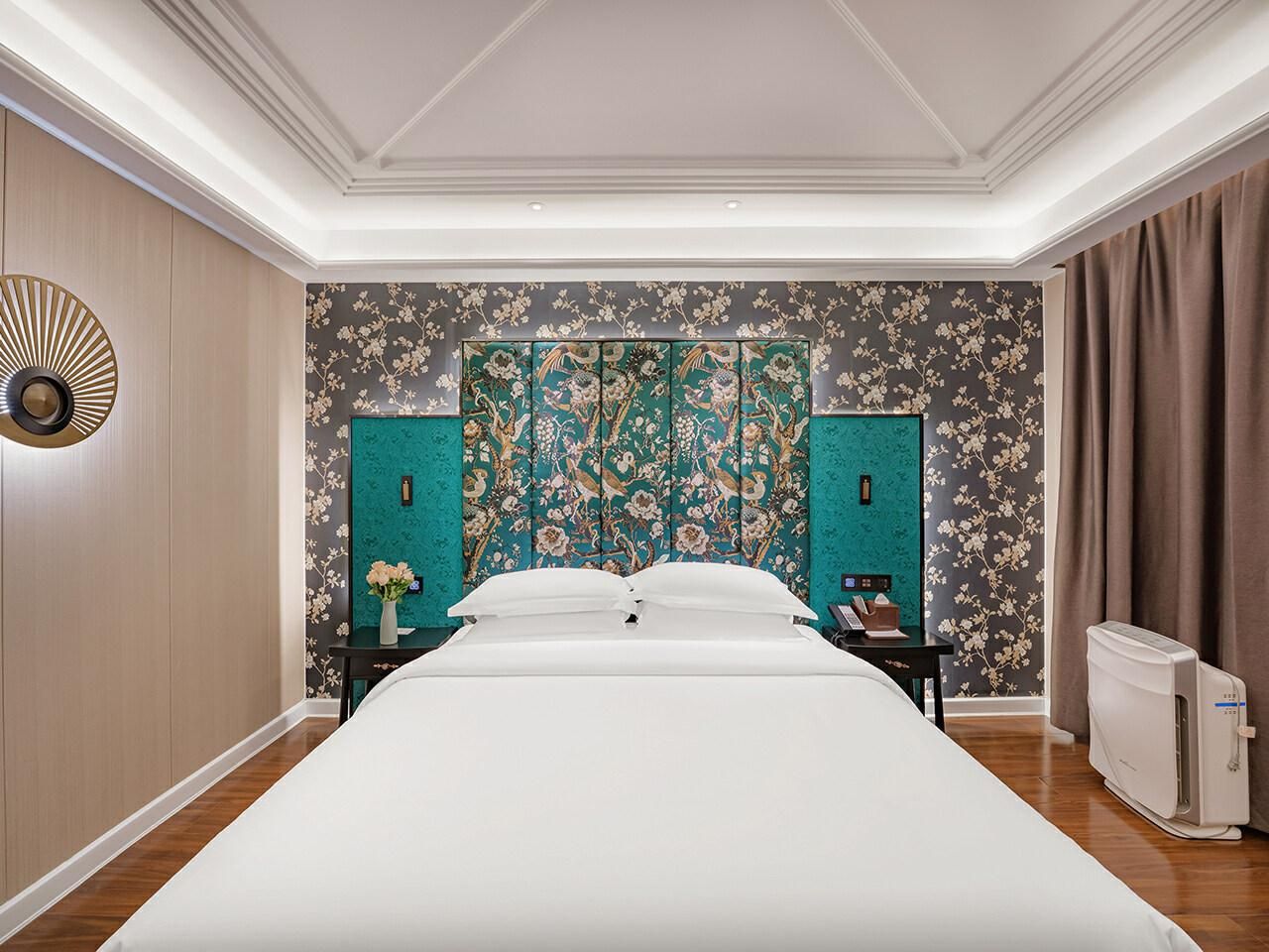 WH -Cinema Bed Room