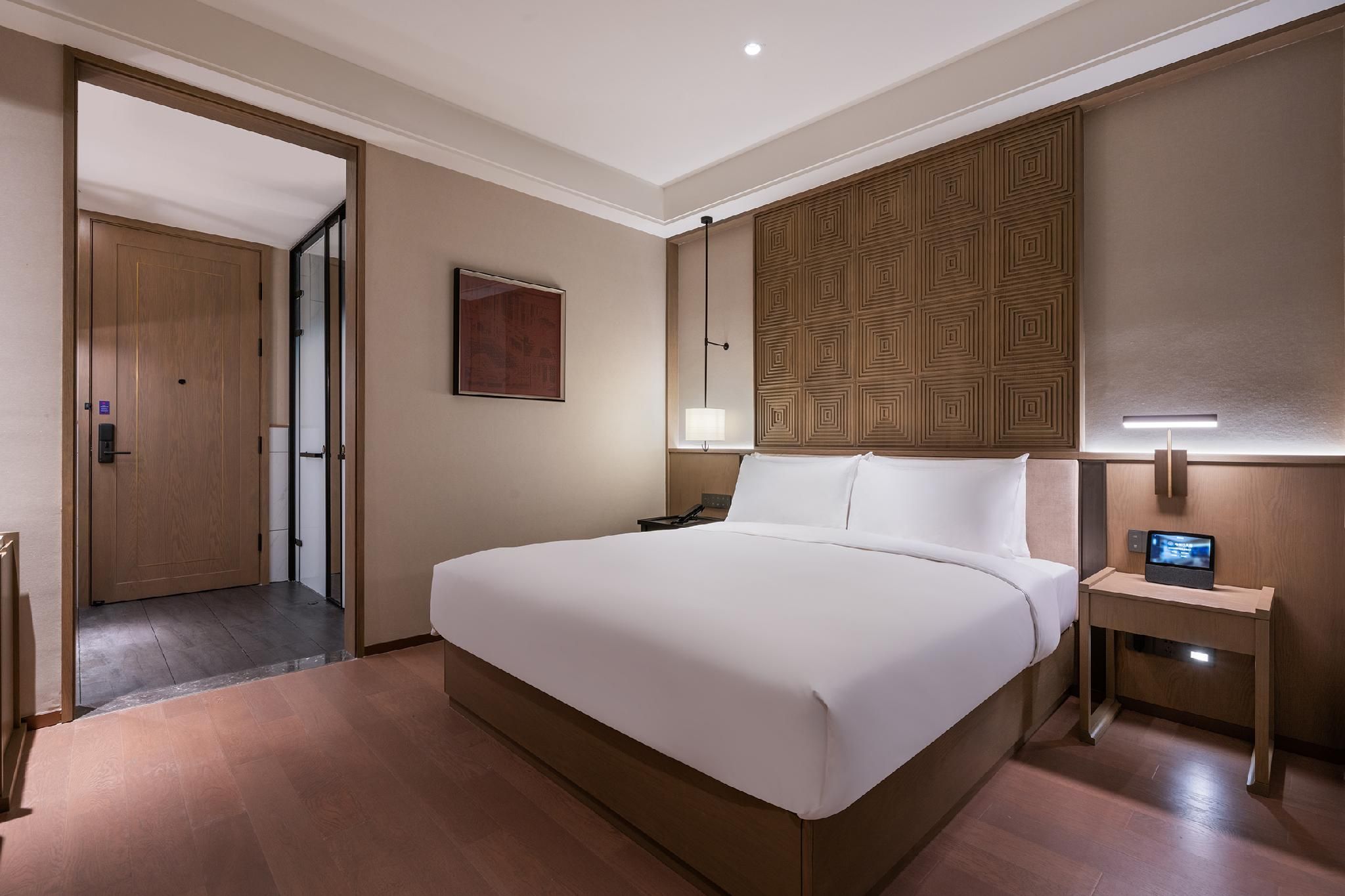 Huazhu - Xinyi Bed Room