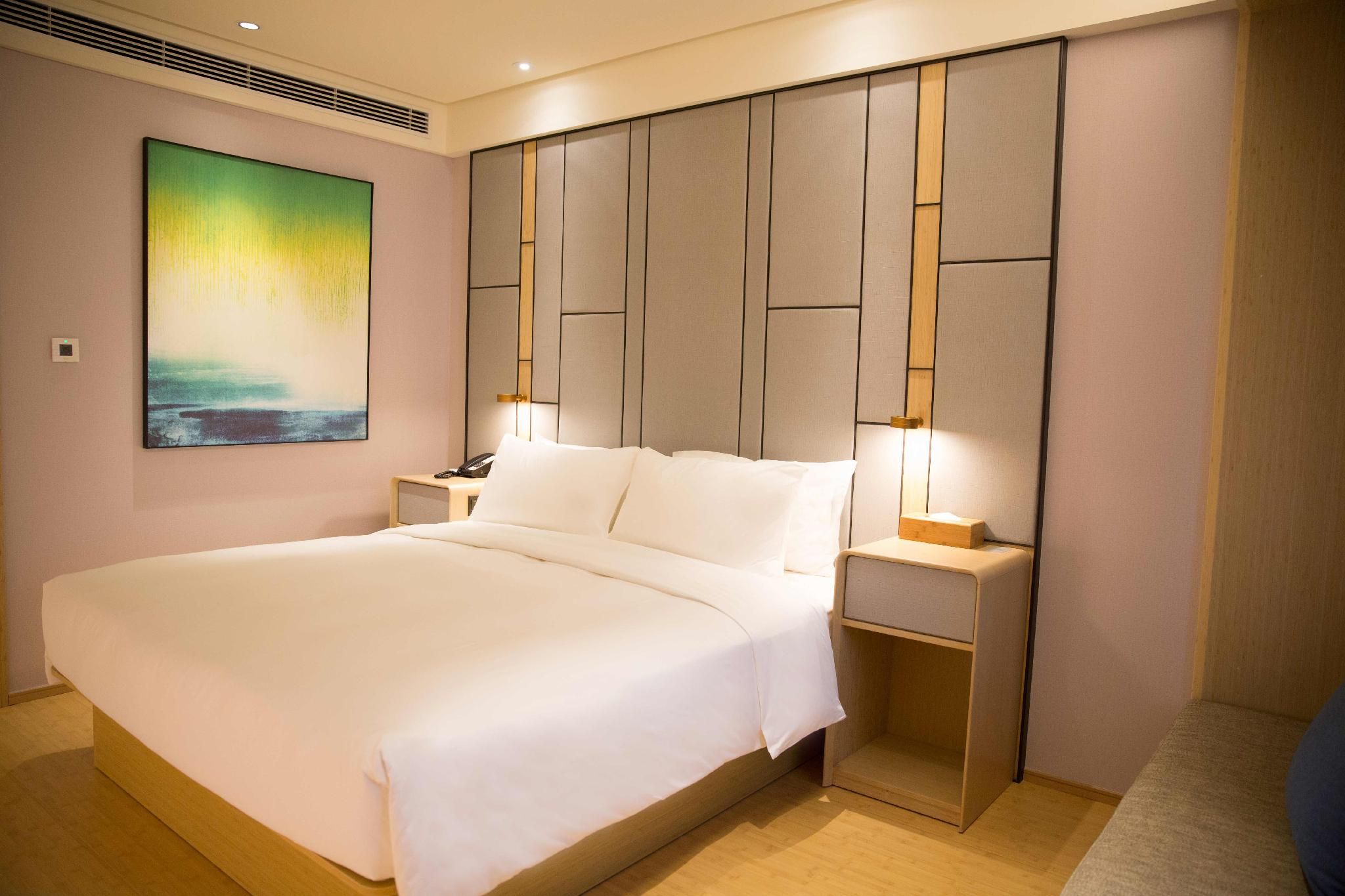 Huazhu - Superior BedRoom