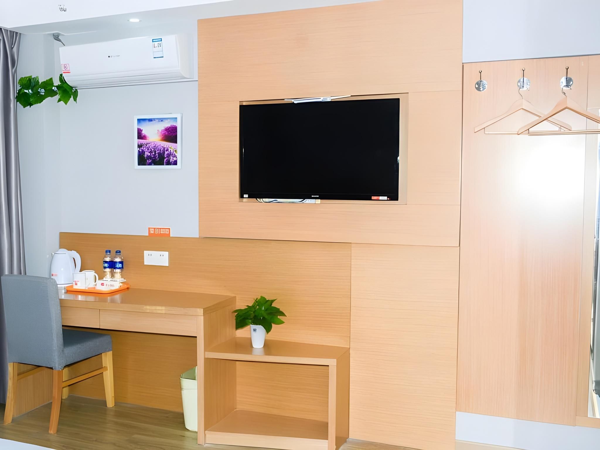 GTI - Fashion Superior 1 Bed Room, 1.8M Bed