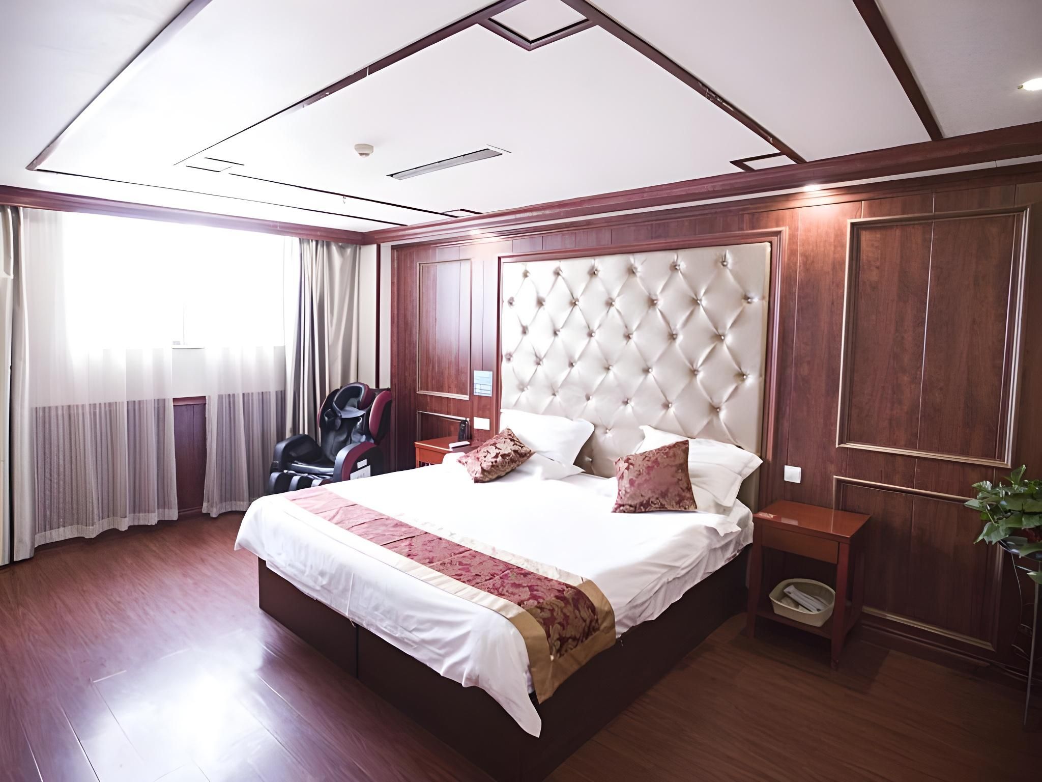 GreenTree Inn Jiangsu Xuzhou Peixian Bus Station Tangmu Road Business Hotel Business Suite