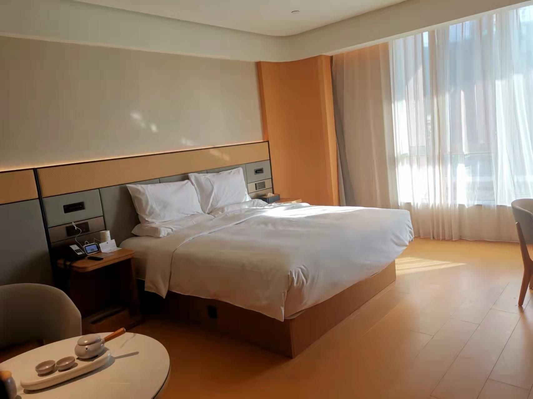 Huazhu - Superior BedRoom