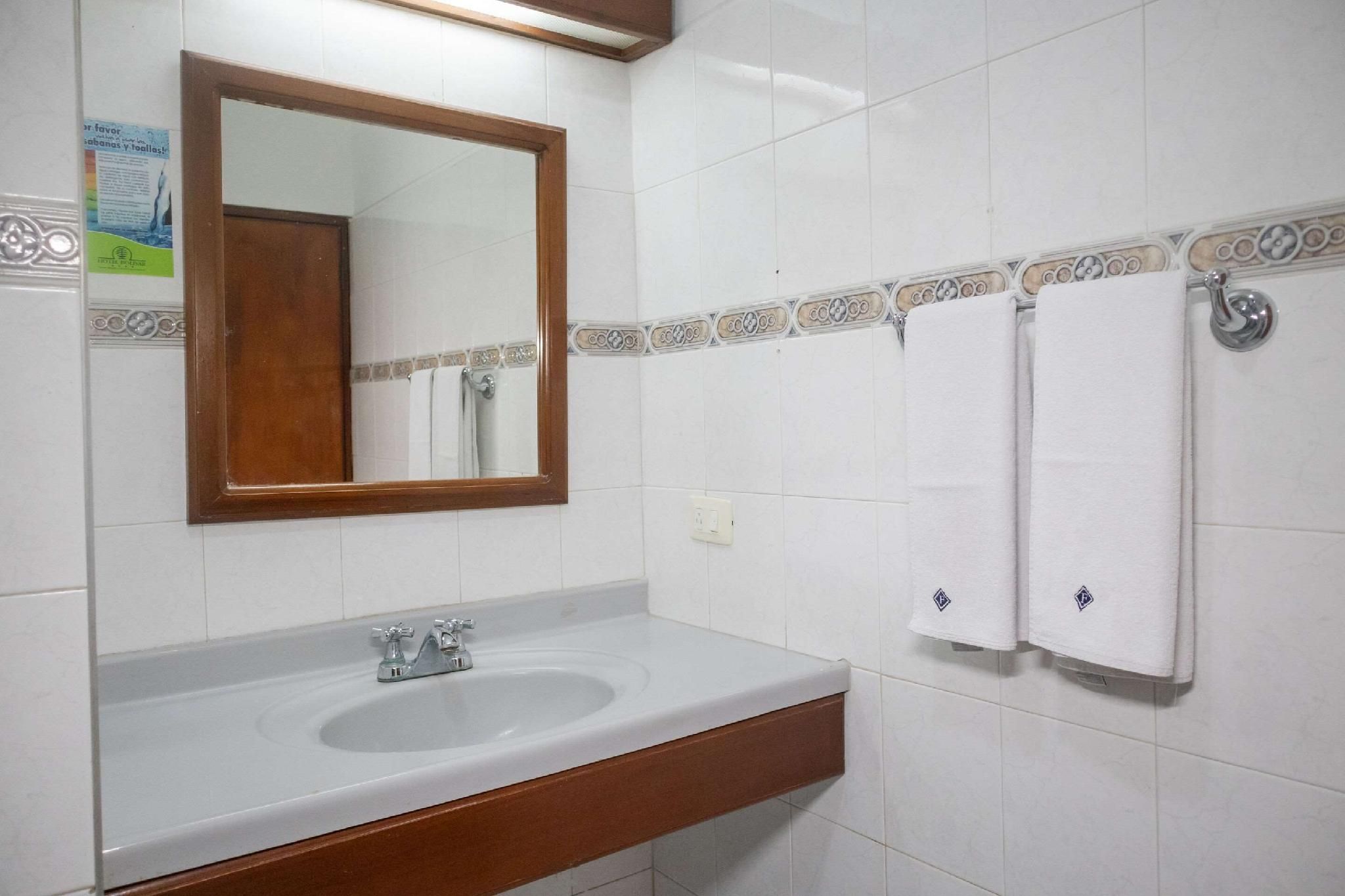 3 Single Beds, Nonsmoking