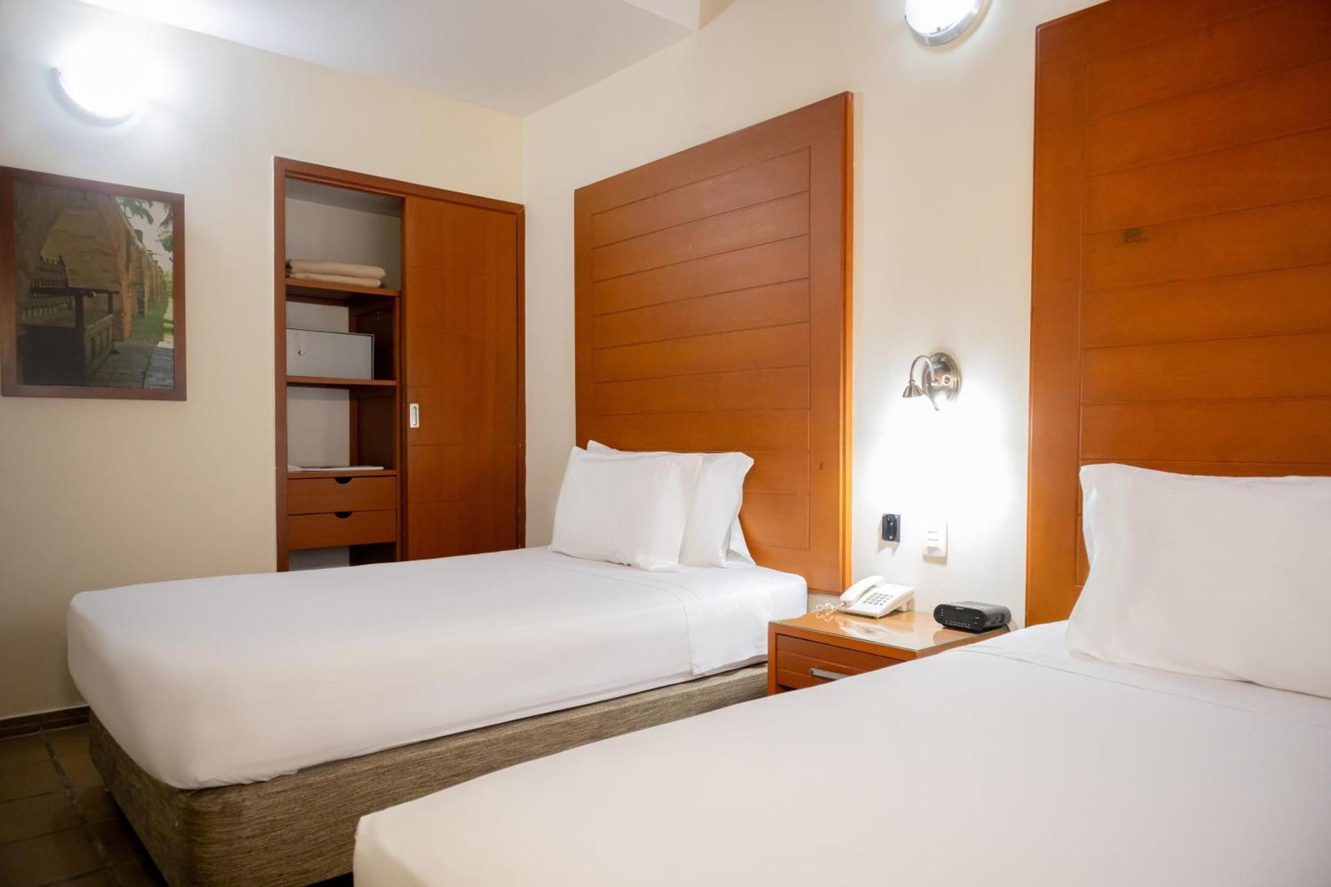 Twin Junior Suite - Non-Smoking