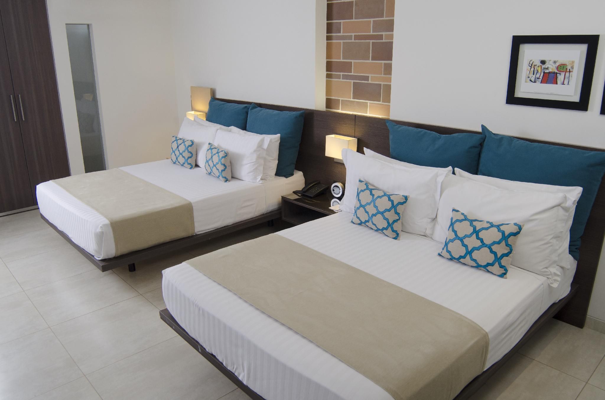 Hotel CasaBlanca Junior Suite Twin 2