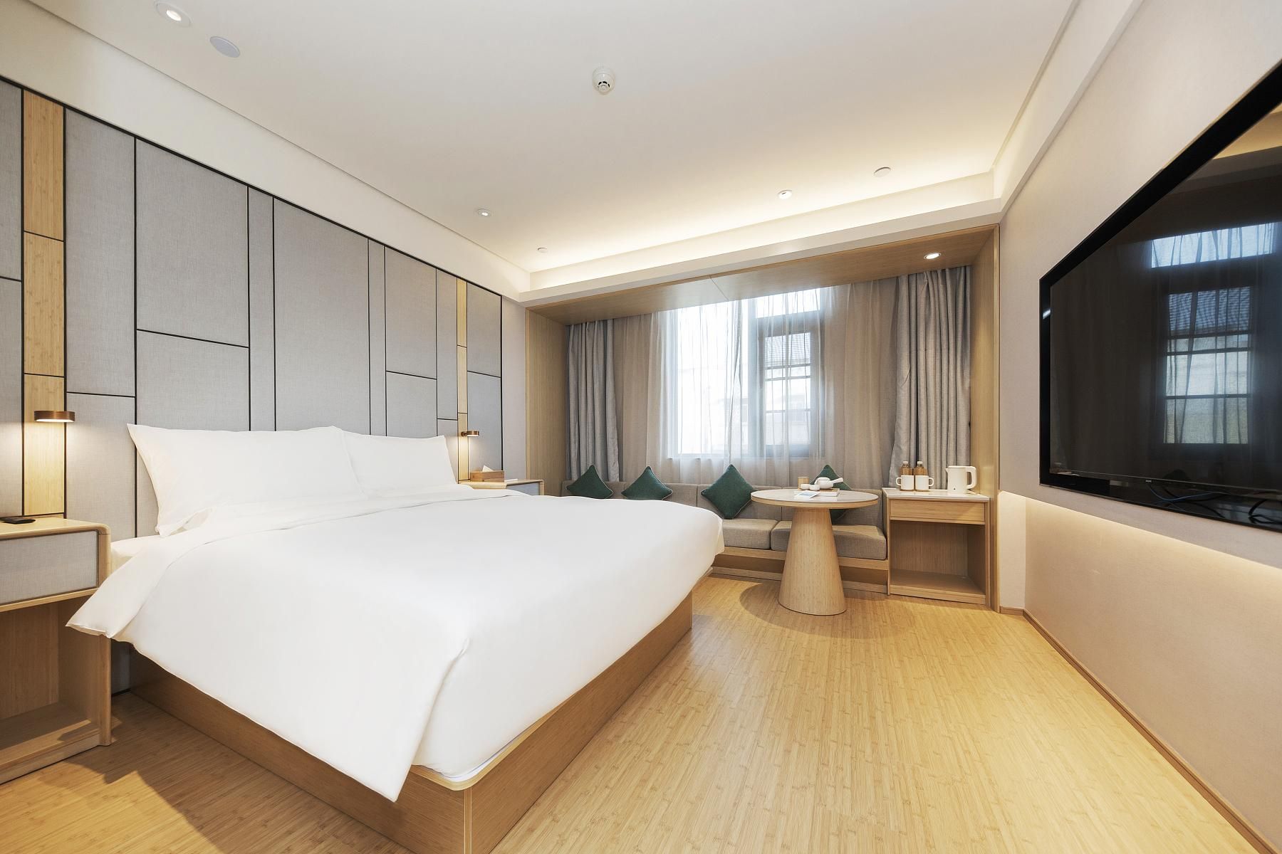 Business Queen Bed Room