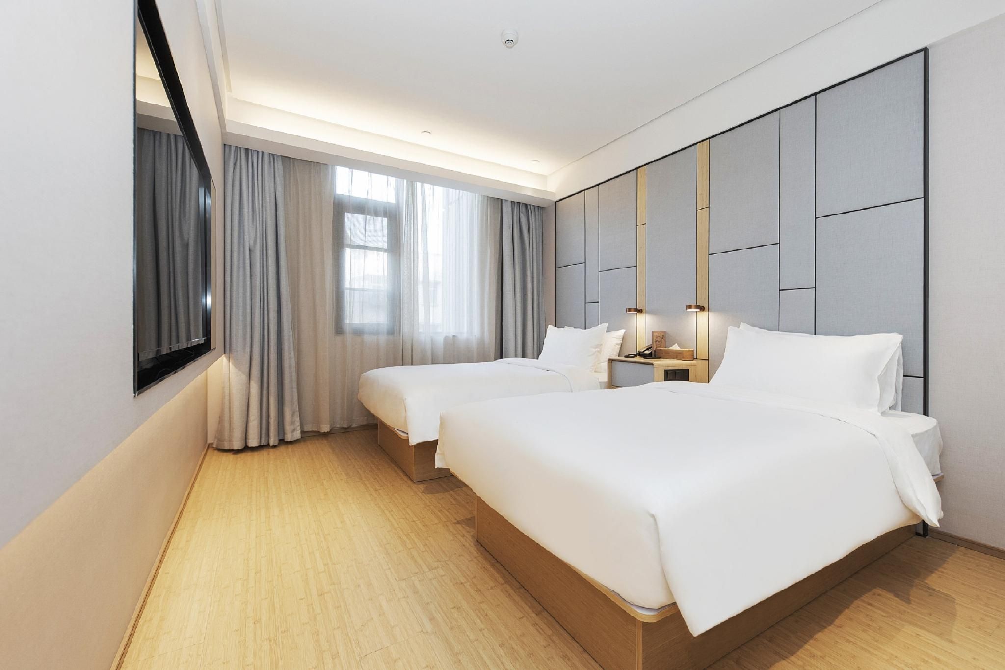 Twin Business Room