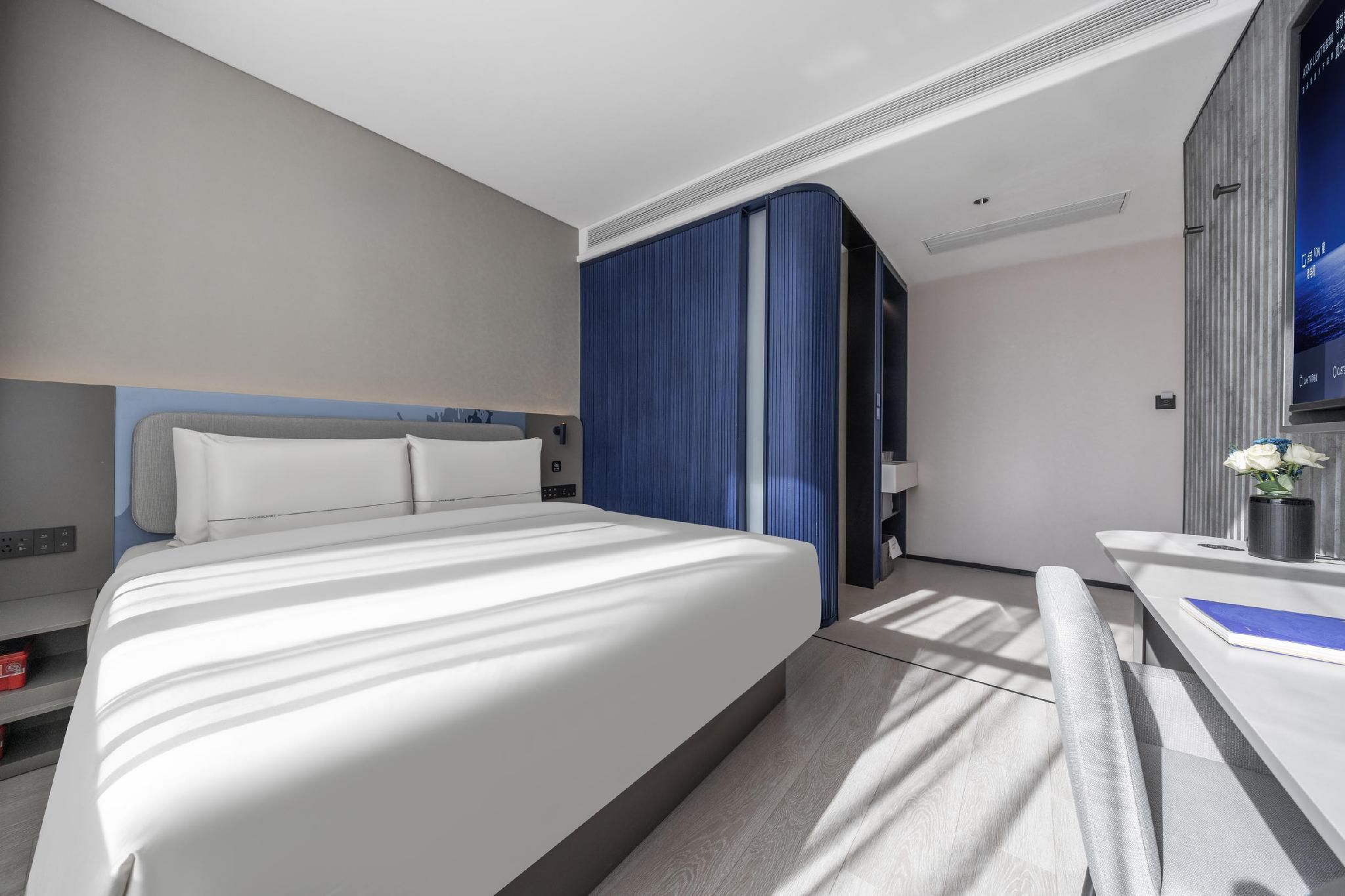 Atour - Select 1 Bed Room