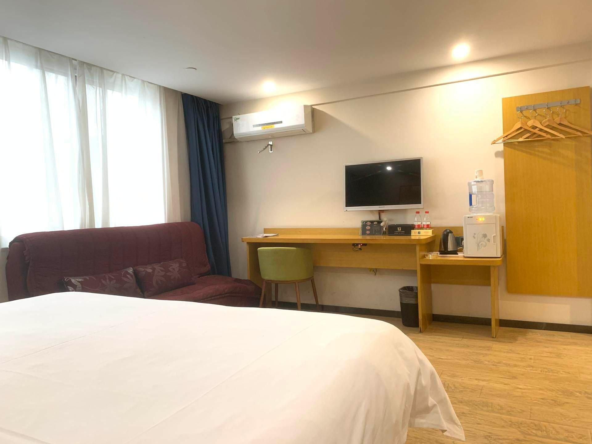 Zero Pressure 1 Bed Room