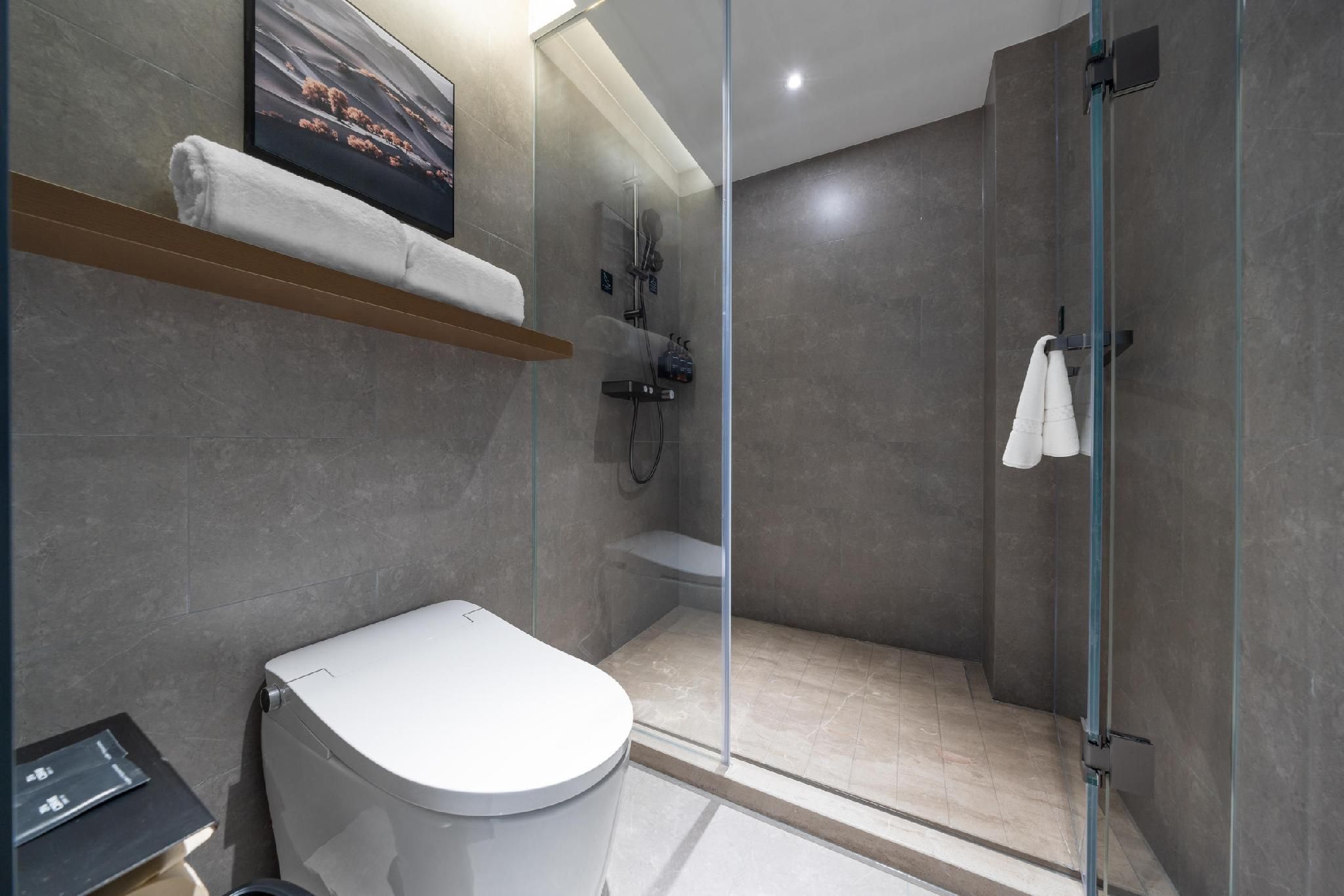 Executive room, Guest room, 1 Queen