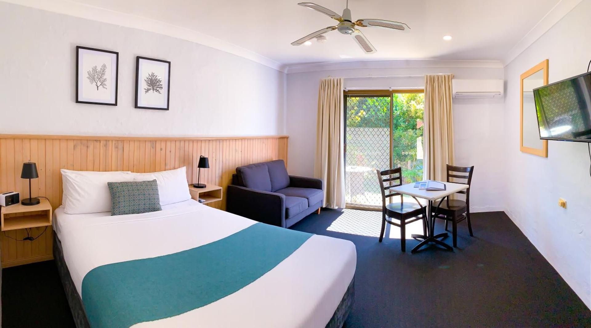 Standard Queen Room