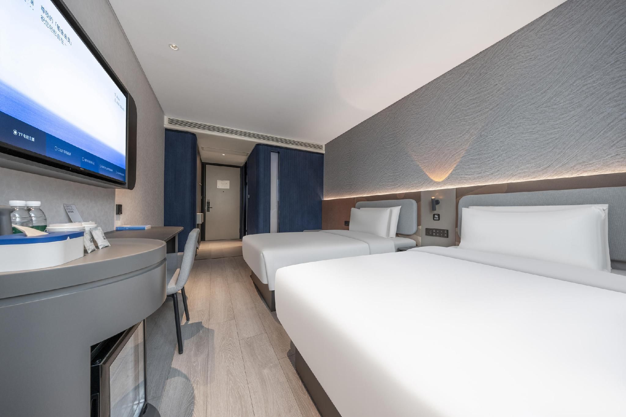 Standard Twin Bed Room