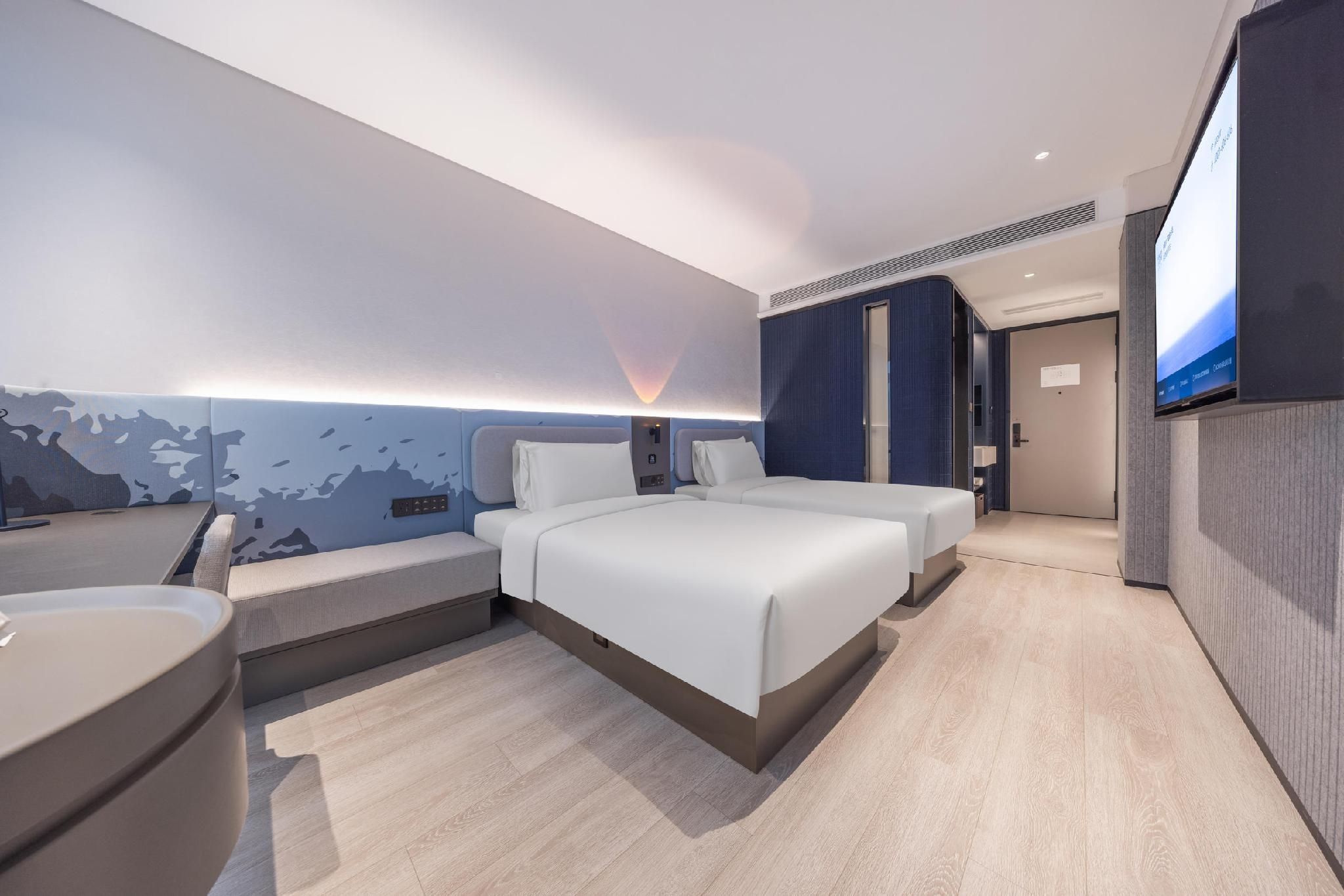 Standard Twin Bed Room