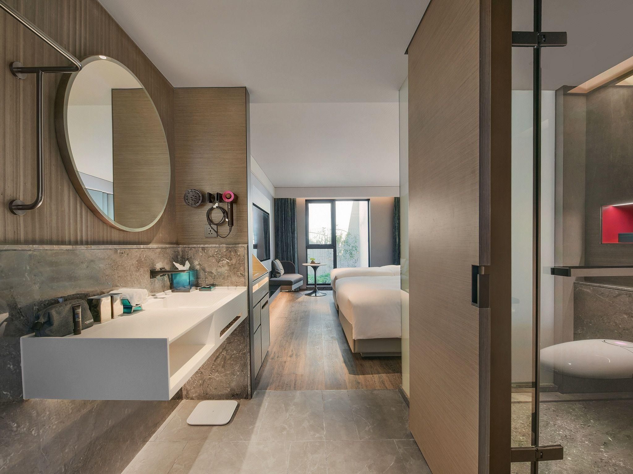 Luoxing Twin Room
