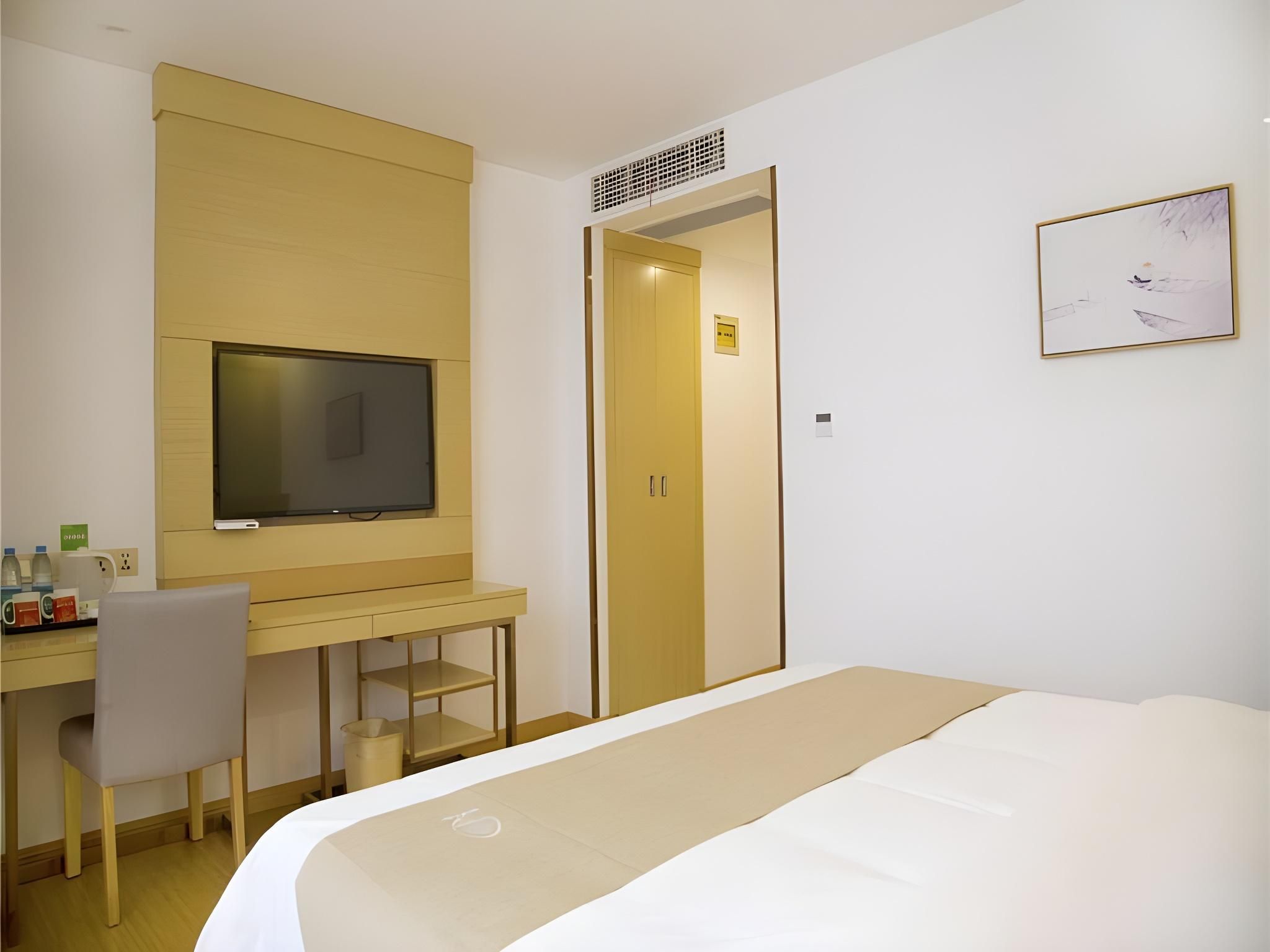 Business Queen Room