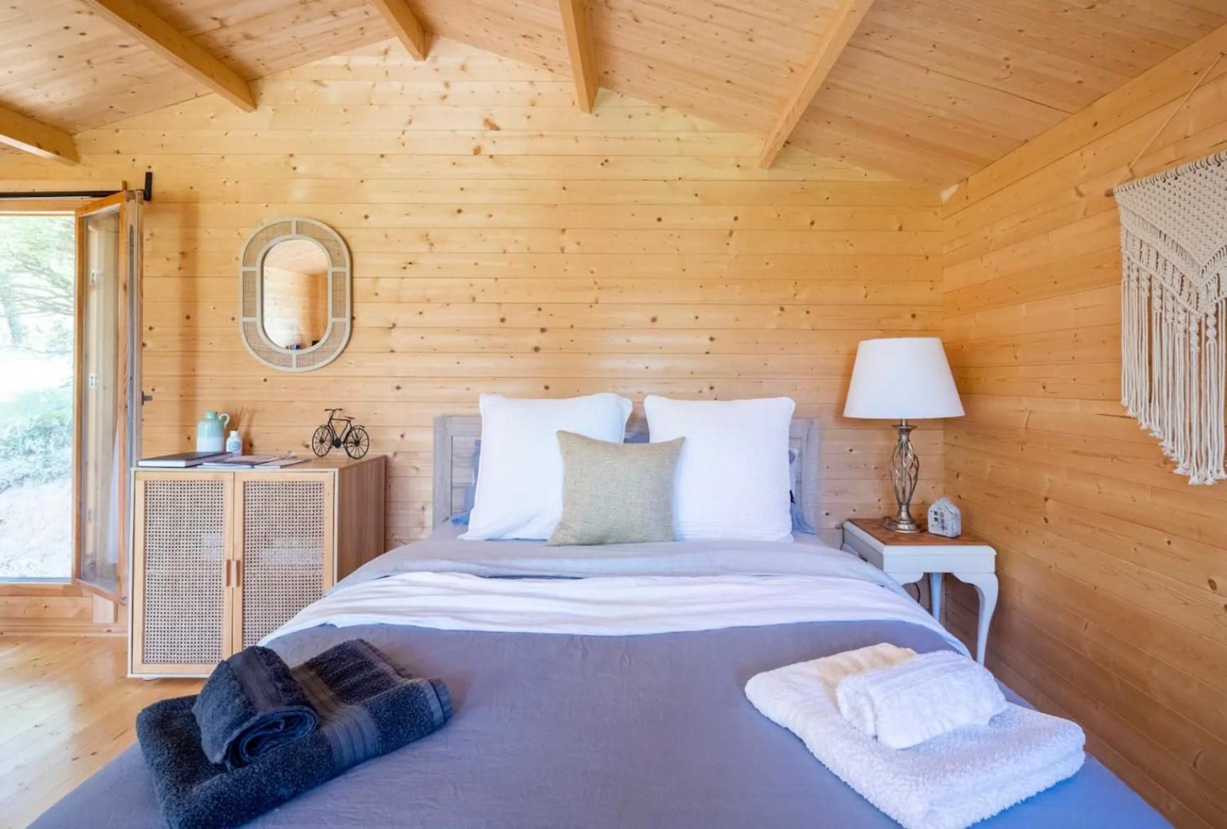 Double Room with Mountain View